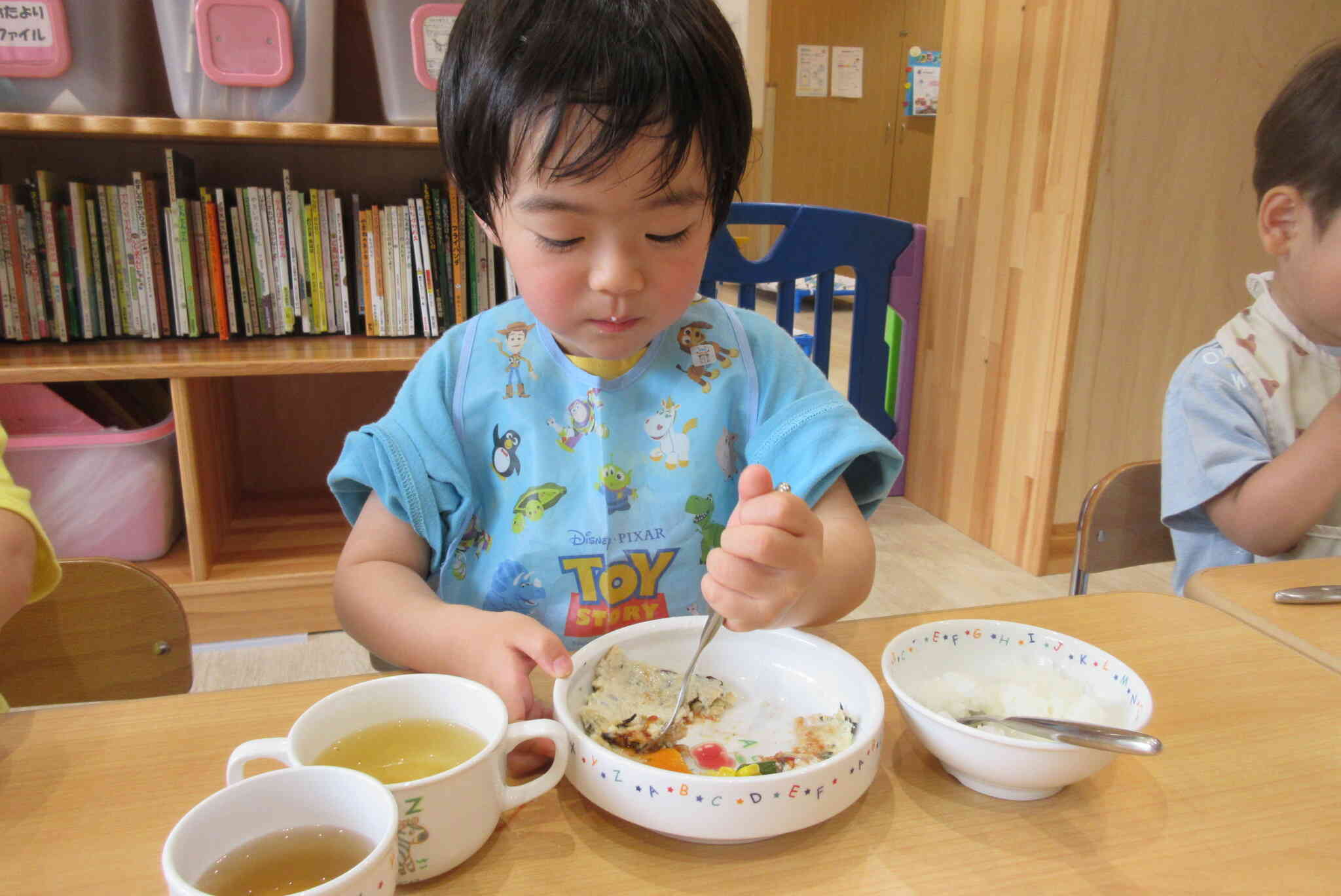 給食の様子(ぱんだ組)