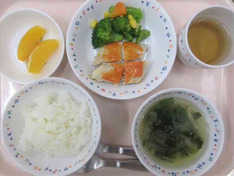 彩り鮮やか「さわらのオーロラソースかけ」