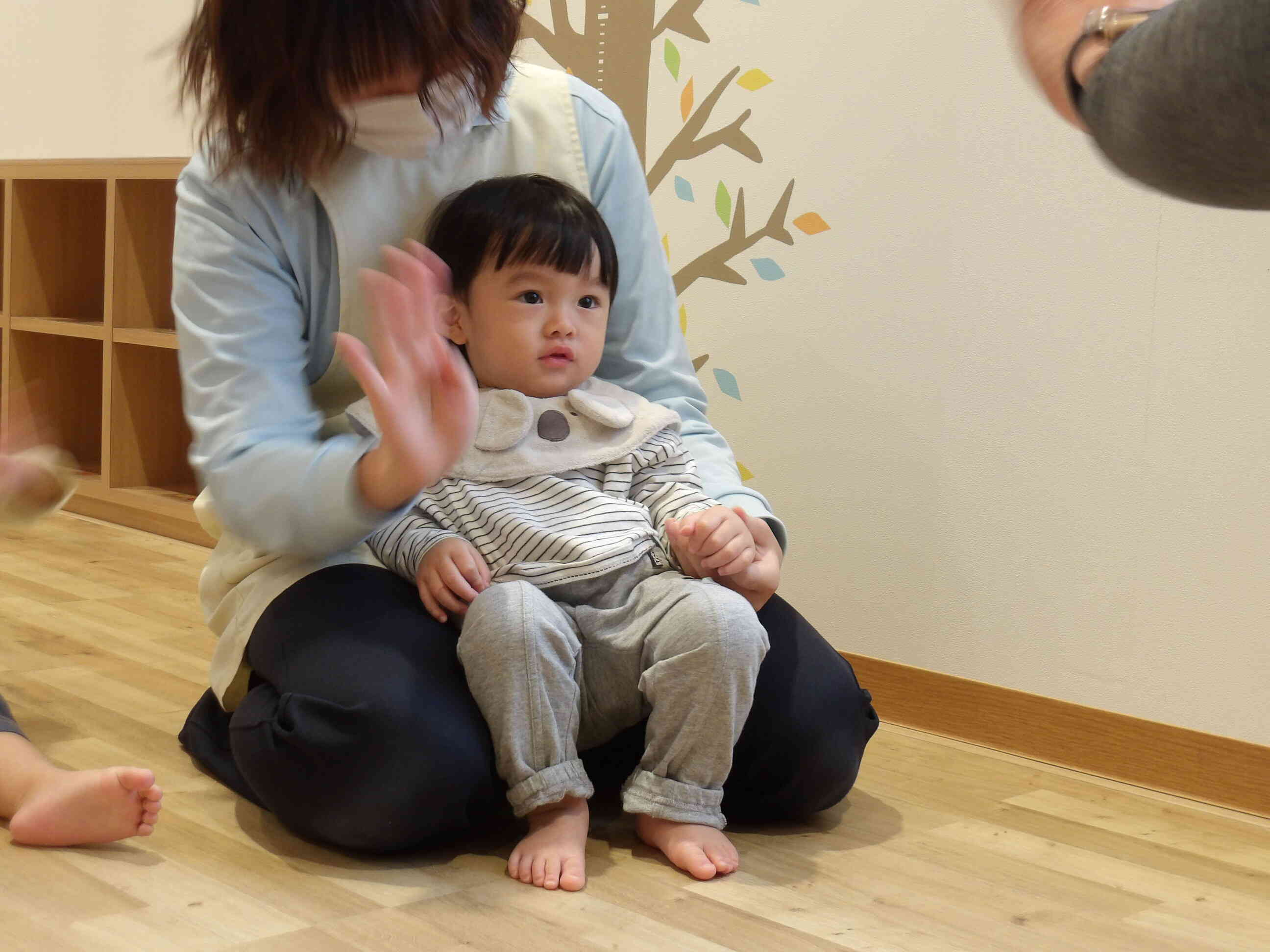 ちょっとドキドキするけど…しっかりみつめています