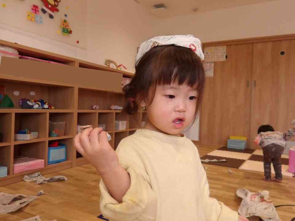 新聞紙帽子！かわいいでしょ