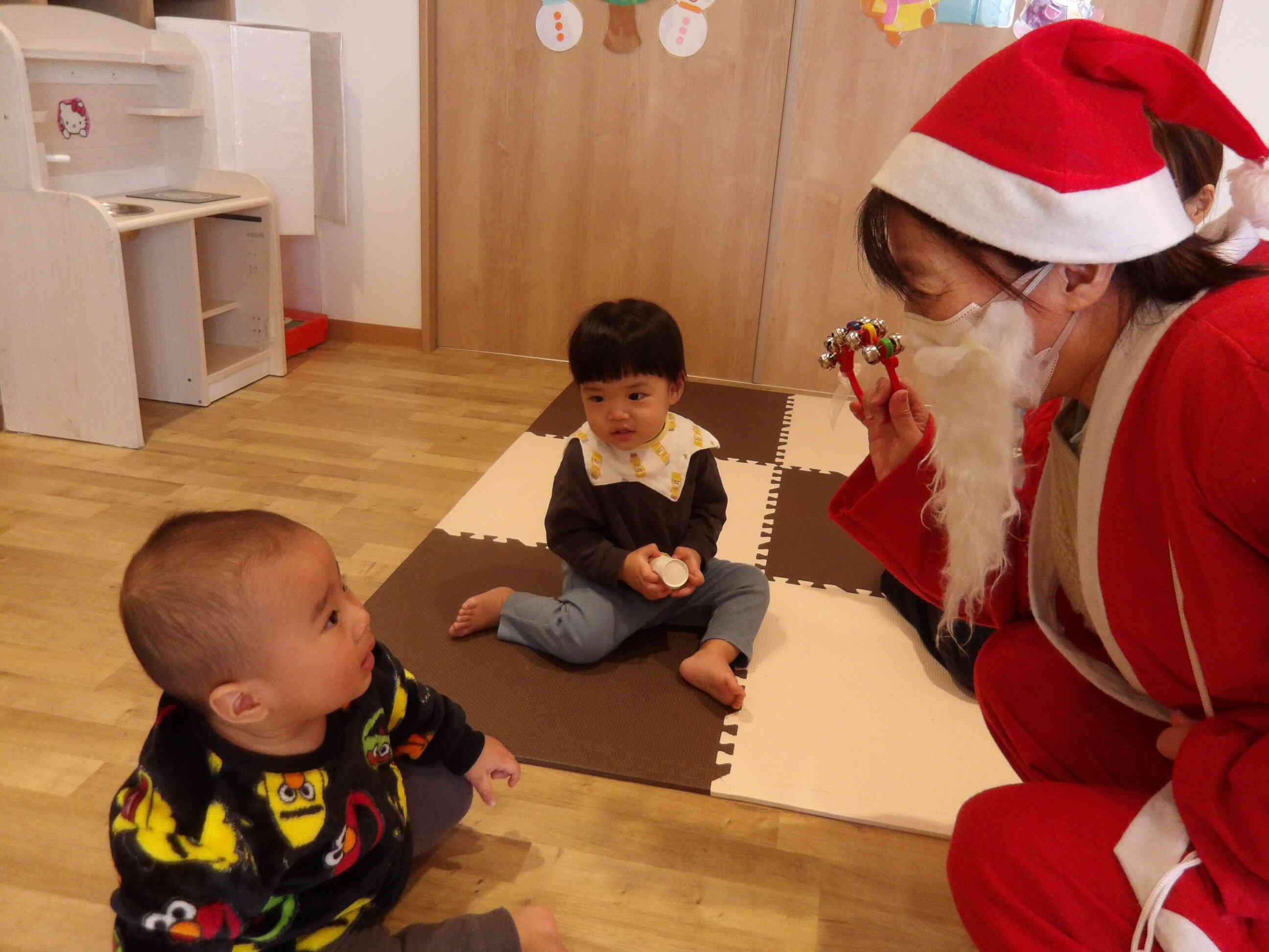 「保育園のみんな、メリークリスマス☆」