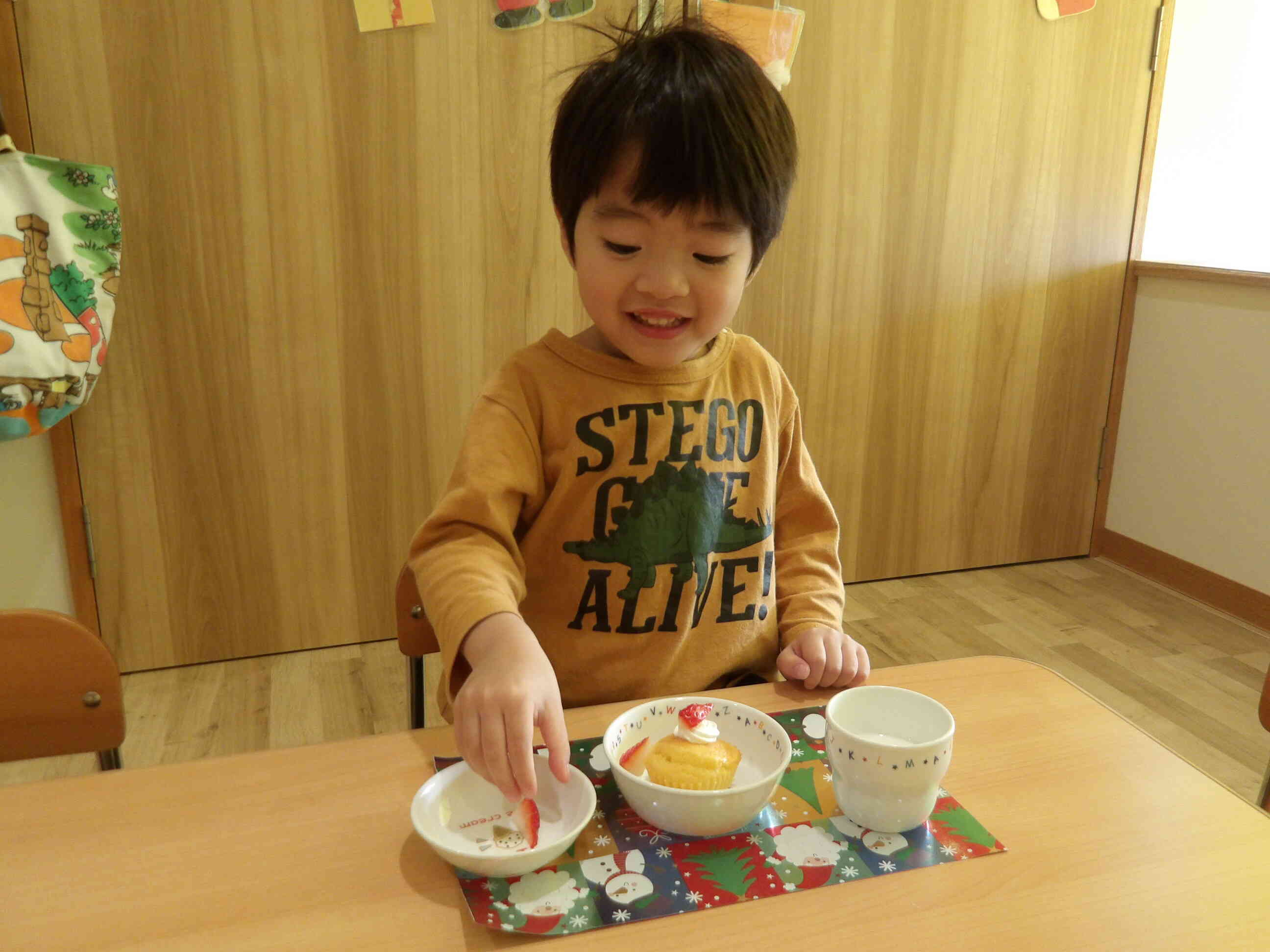 いちご、どこにおこうかな？