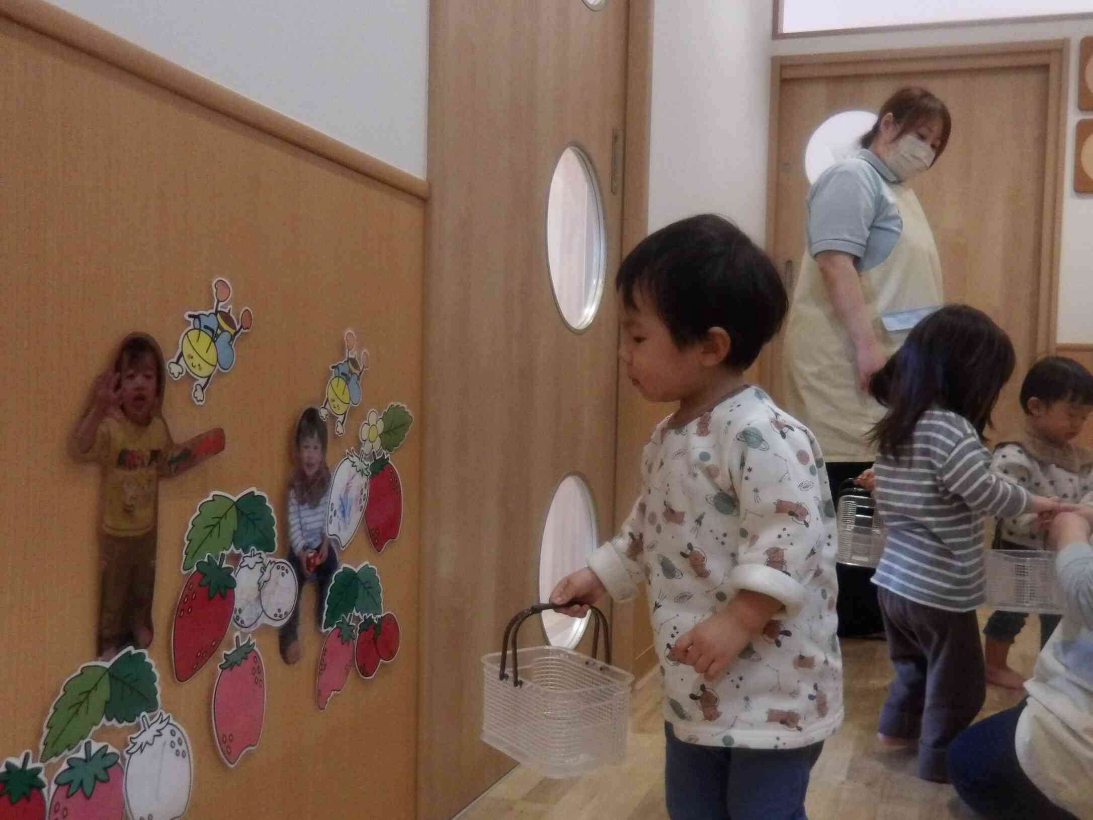 ２月食育活動～いちご狩りをしよう～