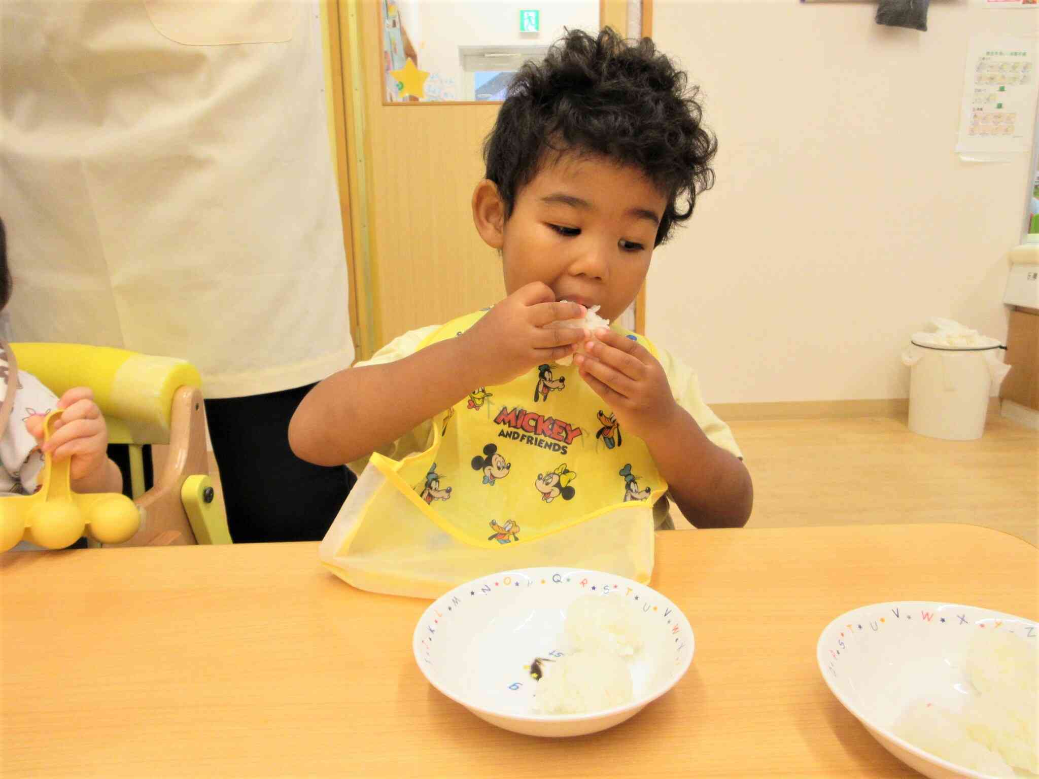 自分で作ったおにぎりは特別♪