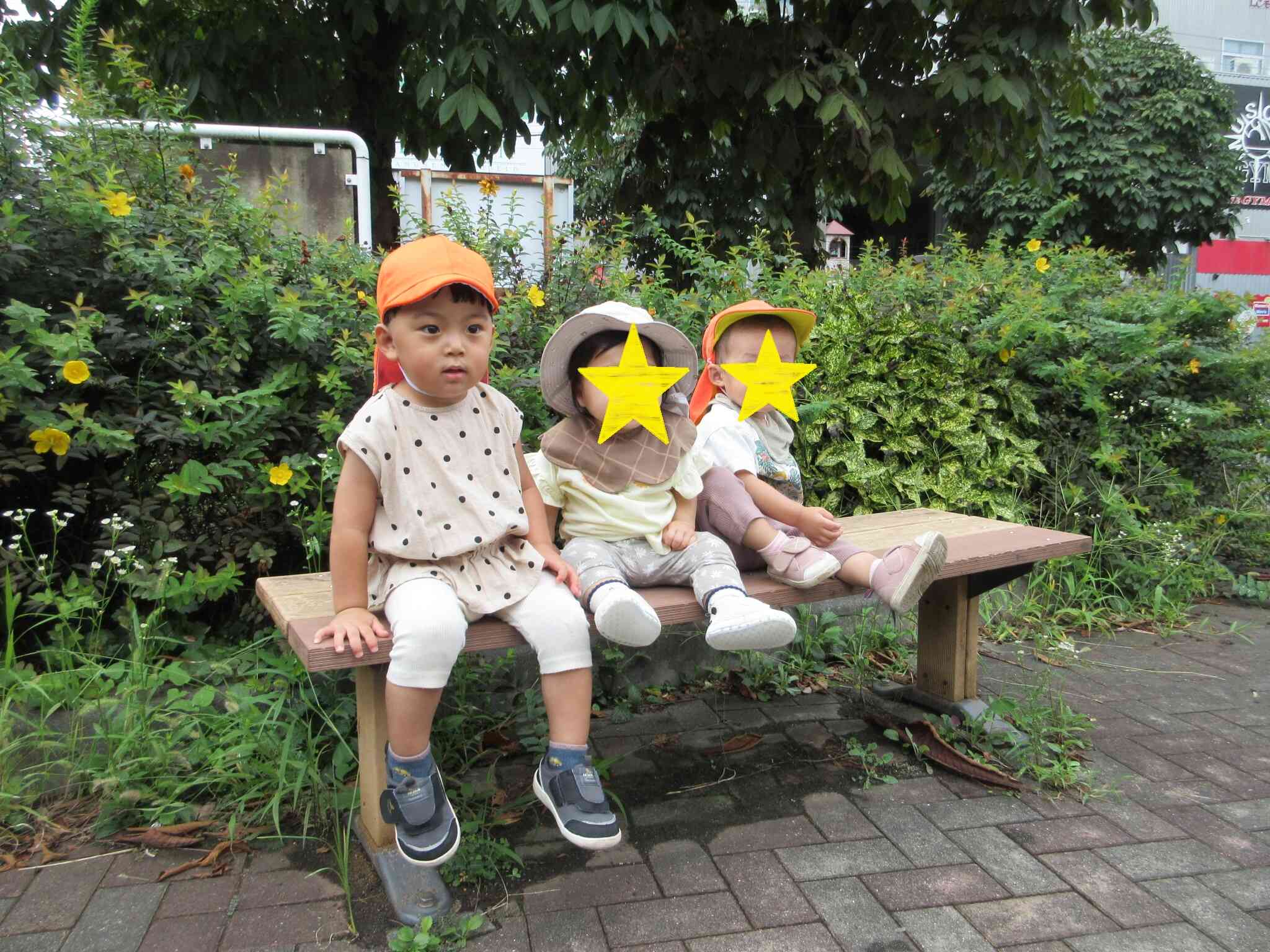ちょっとベンチで休憩☆