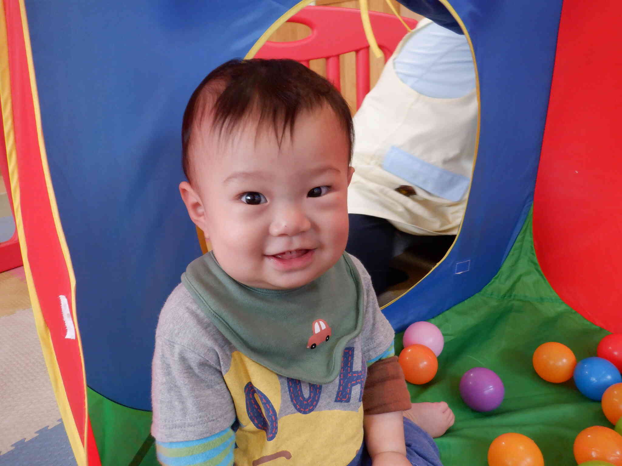 室内遊び　ひよこ組（0歳児）