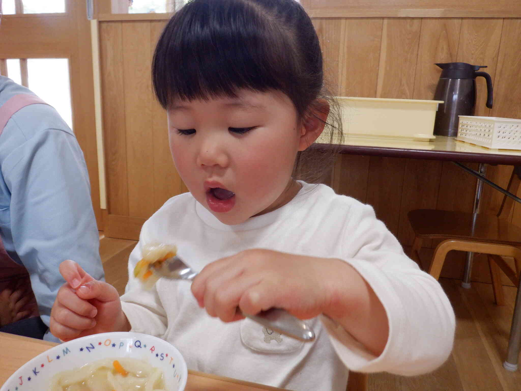 大きなお口でパクリ！