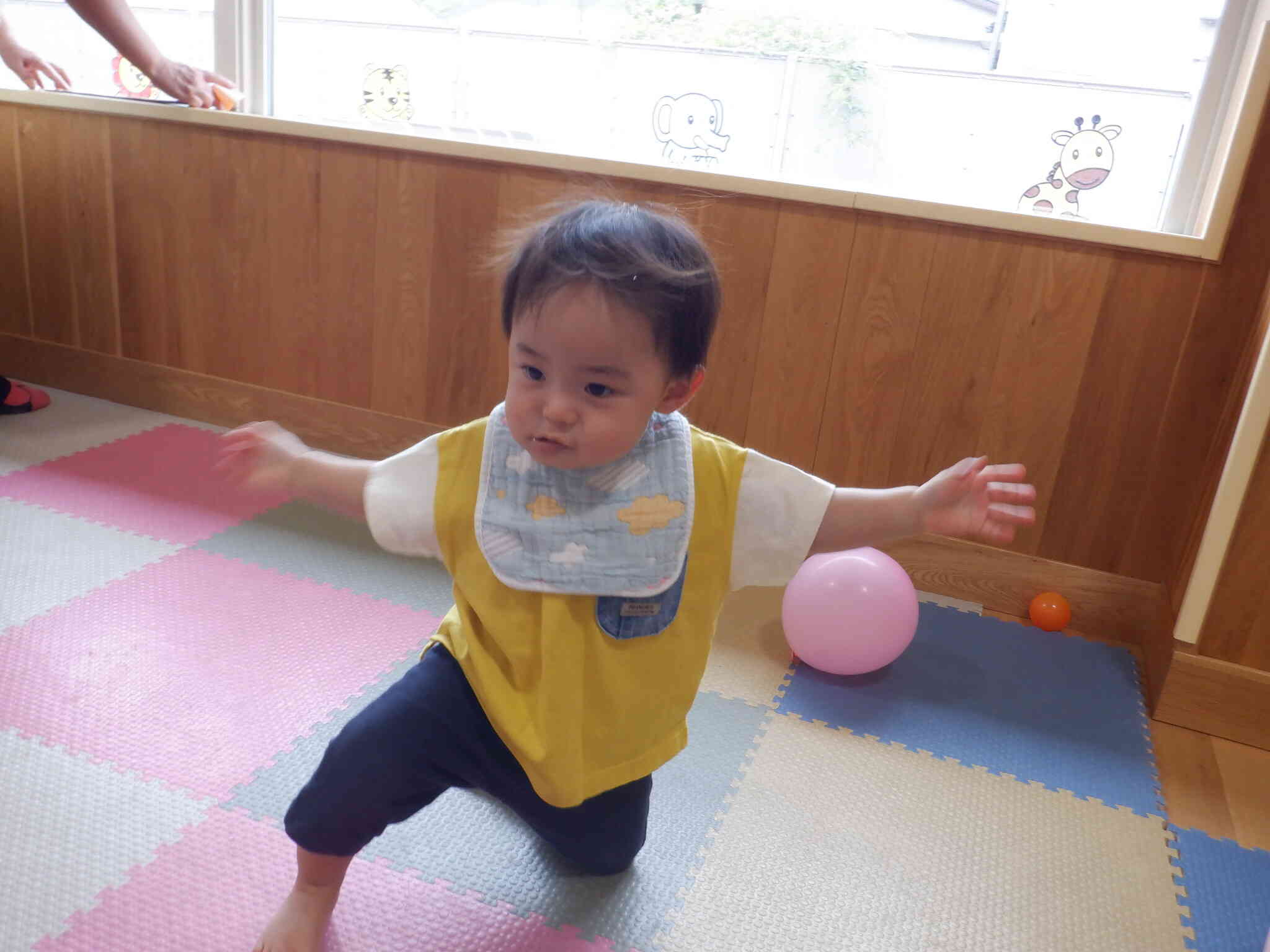 ボールをなげてポーズ！