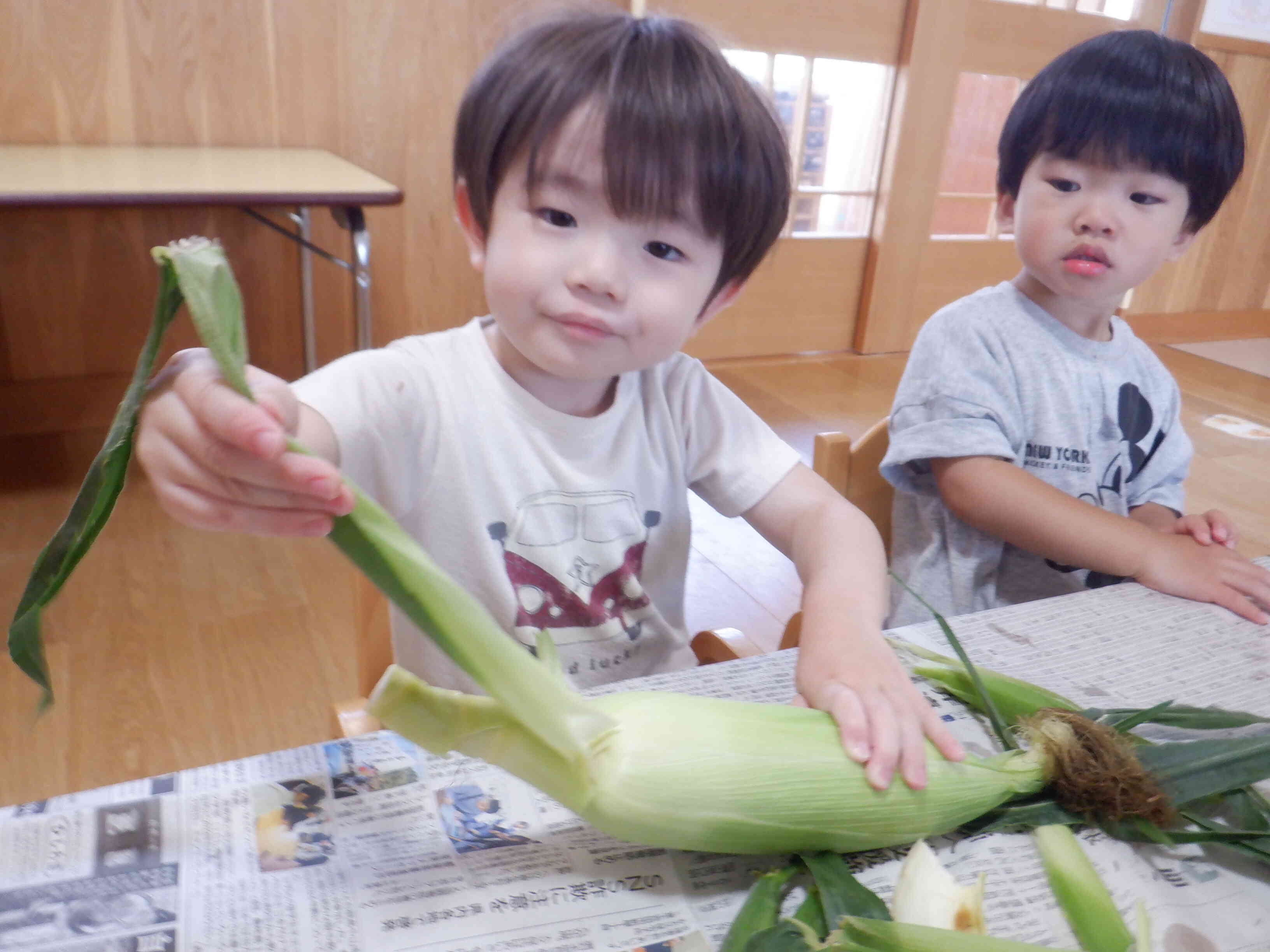 皮むき楽しいね♪