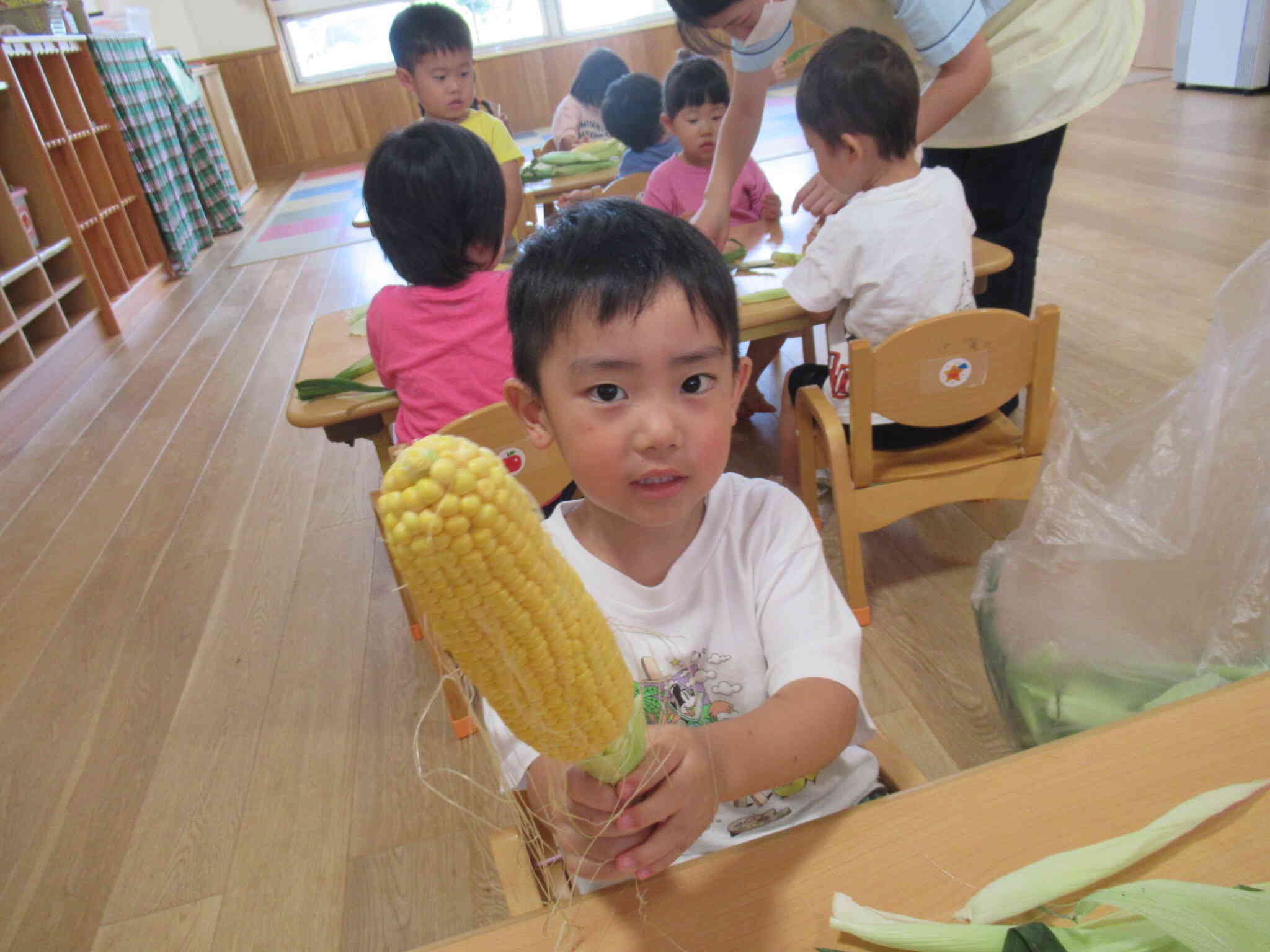 見て見て！きれいに剥けたよ！