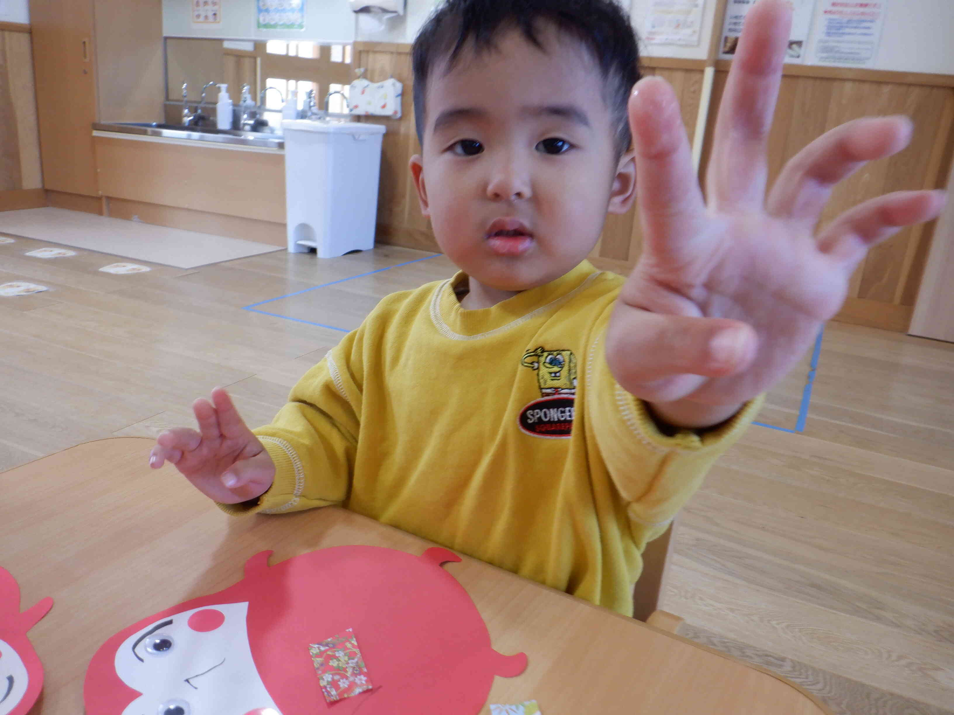 のりでペタペタ♪