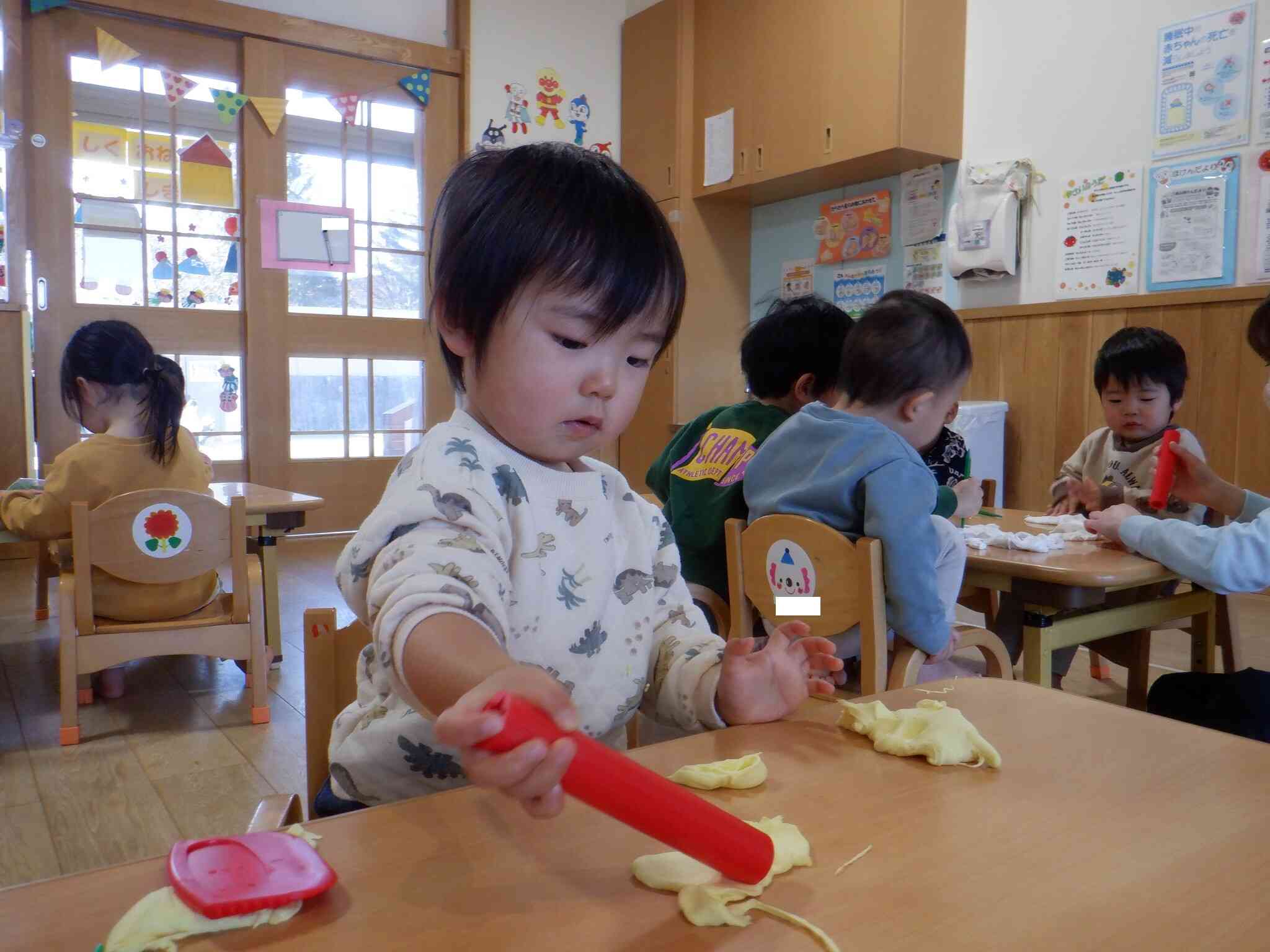 丸い棒にくっつくかなぁ～