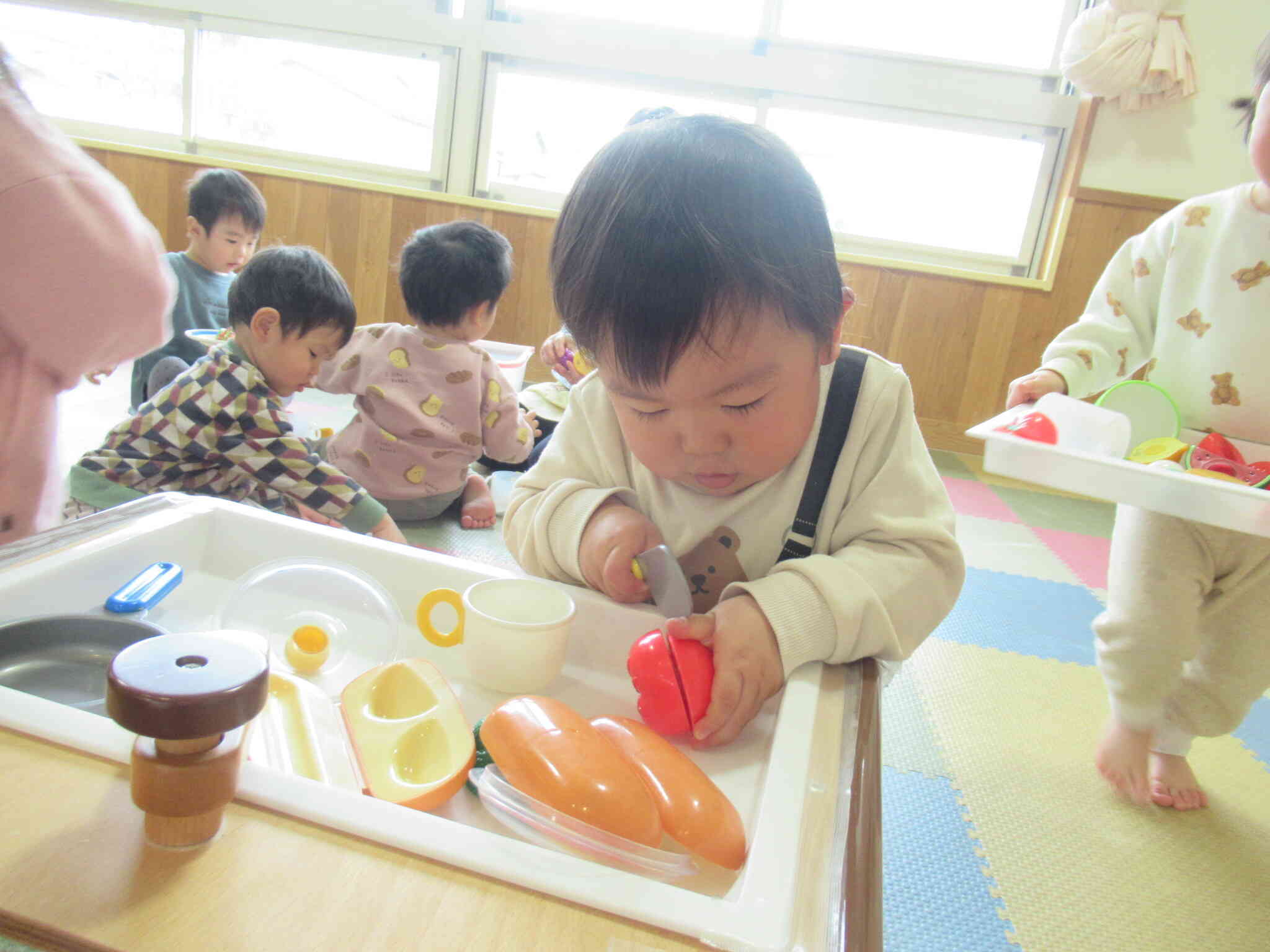 ぼく、包丁が好きなんだー♪