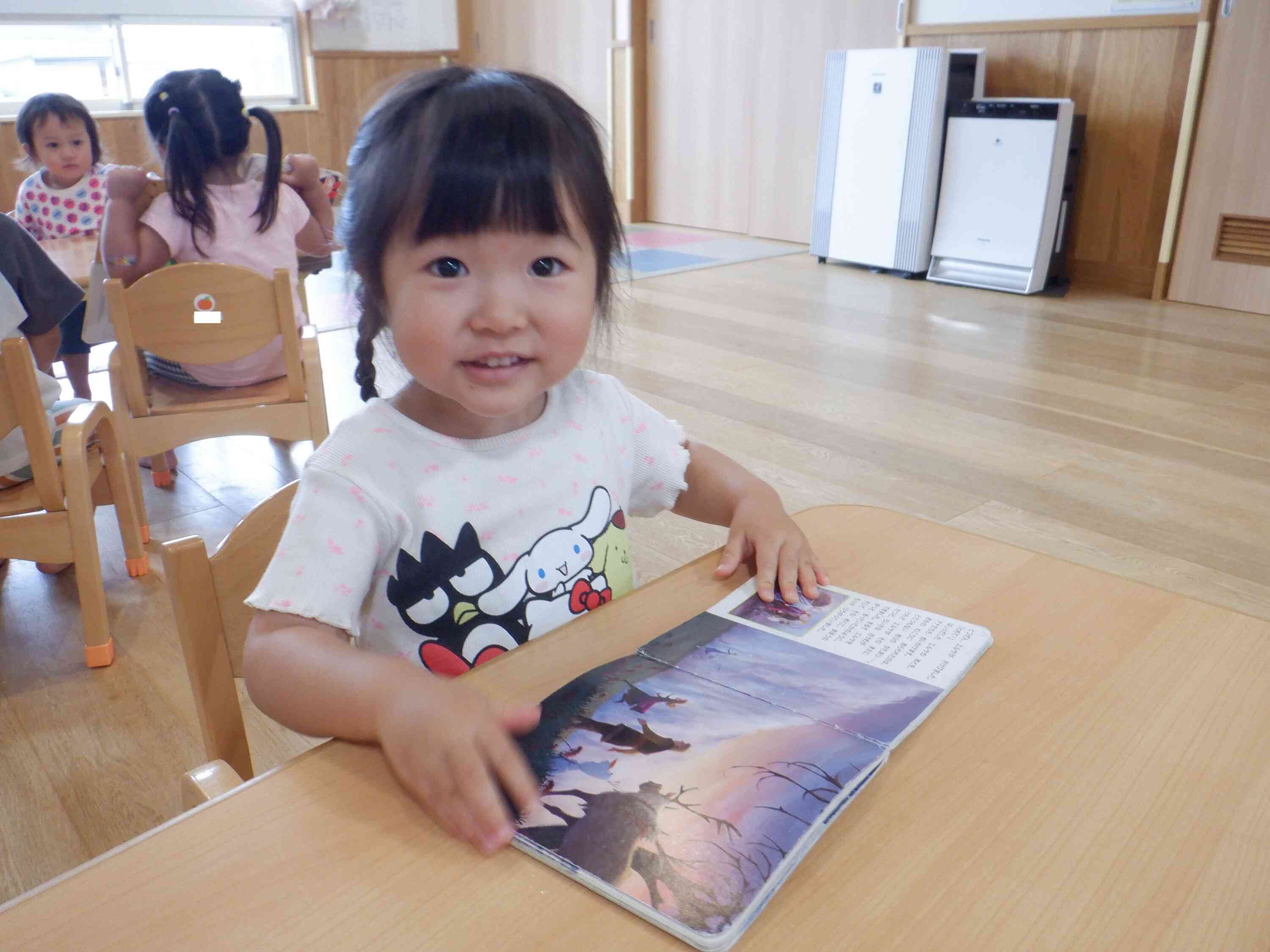 お部屋でわくわく♪　ぺんぎん２組（２歳児）