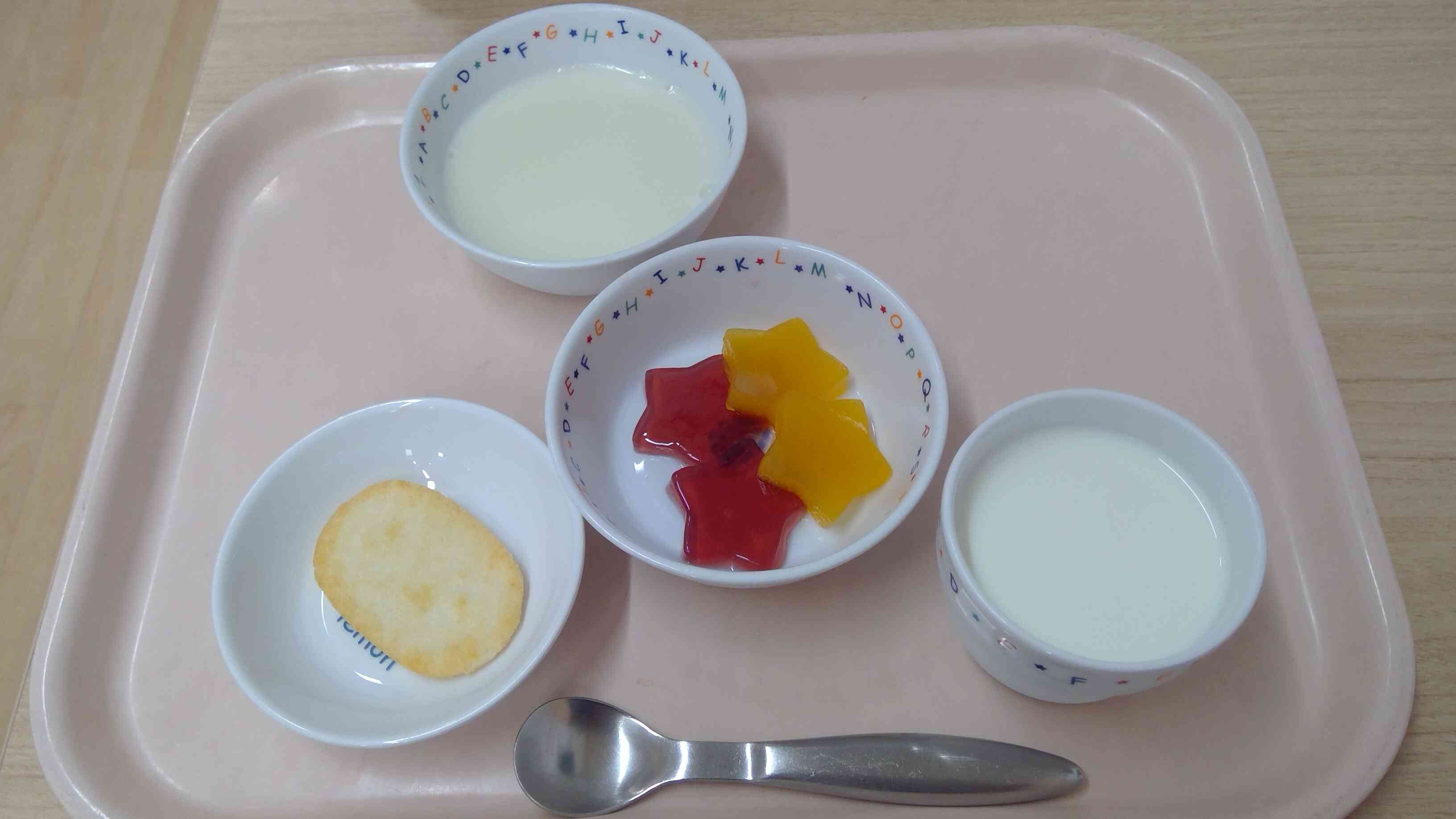キラキラ型抜きゼリー