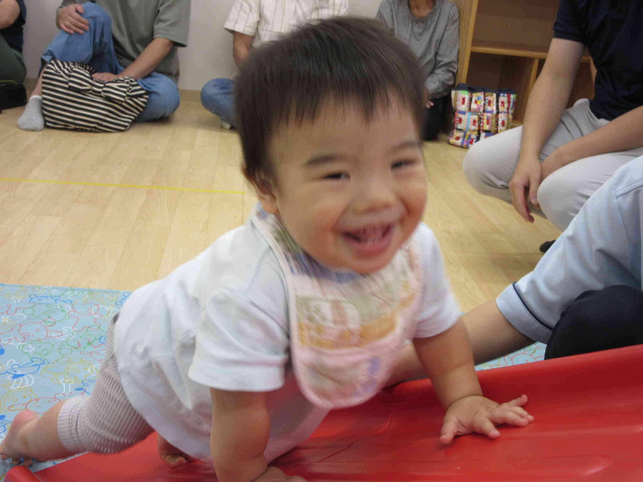 サーキット②！滑り台を逆走してやるぜ～？