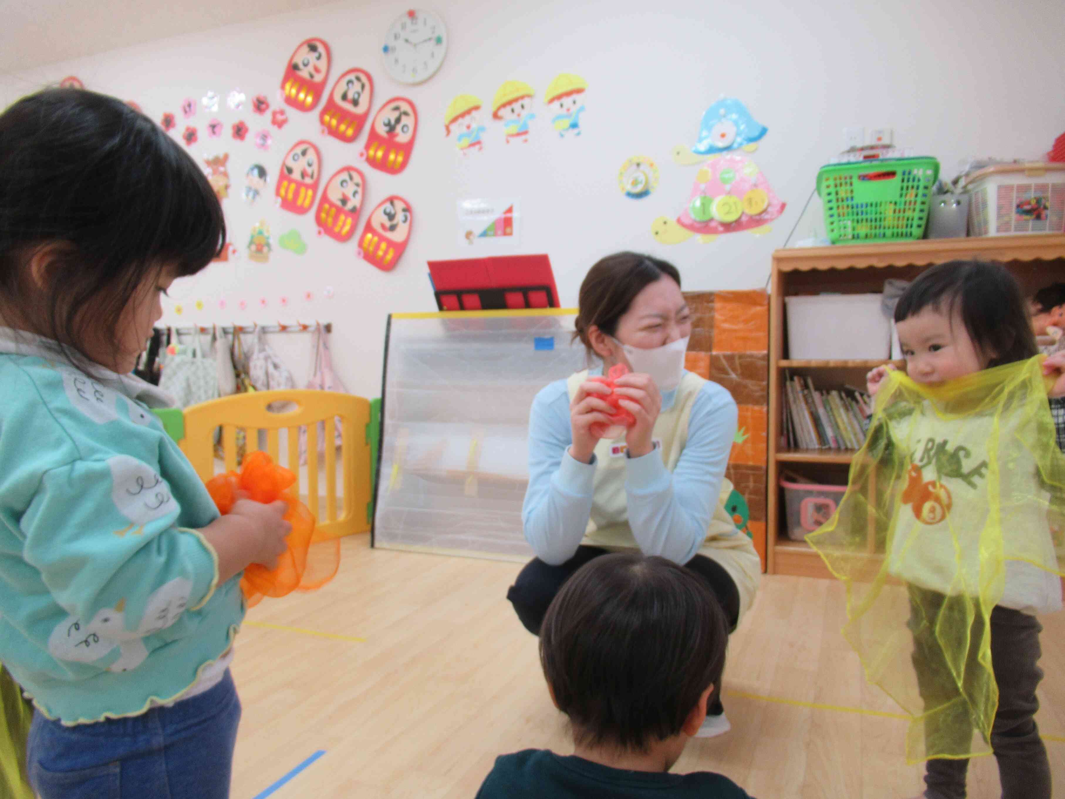 オーガンジーのスカーフ、きれいでふわふわだね♪