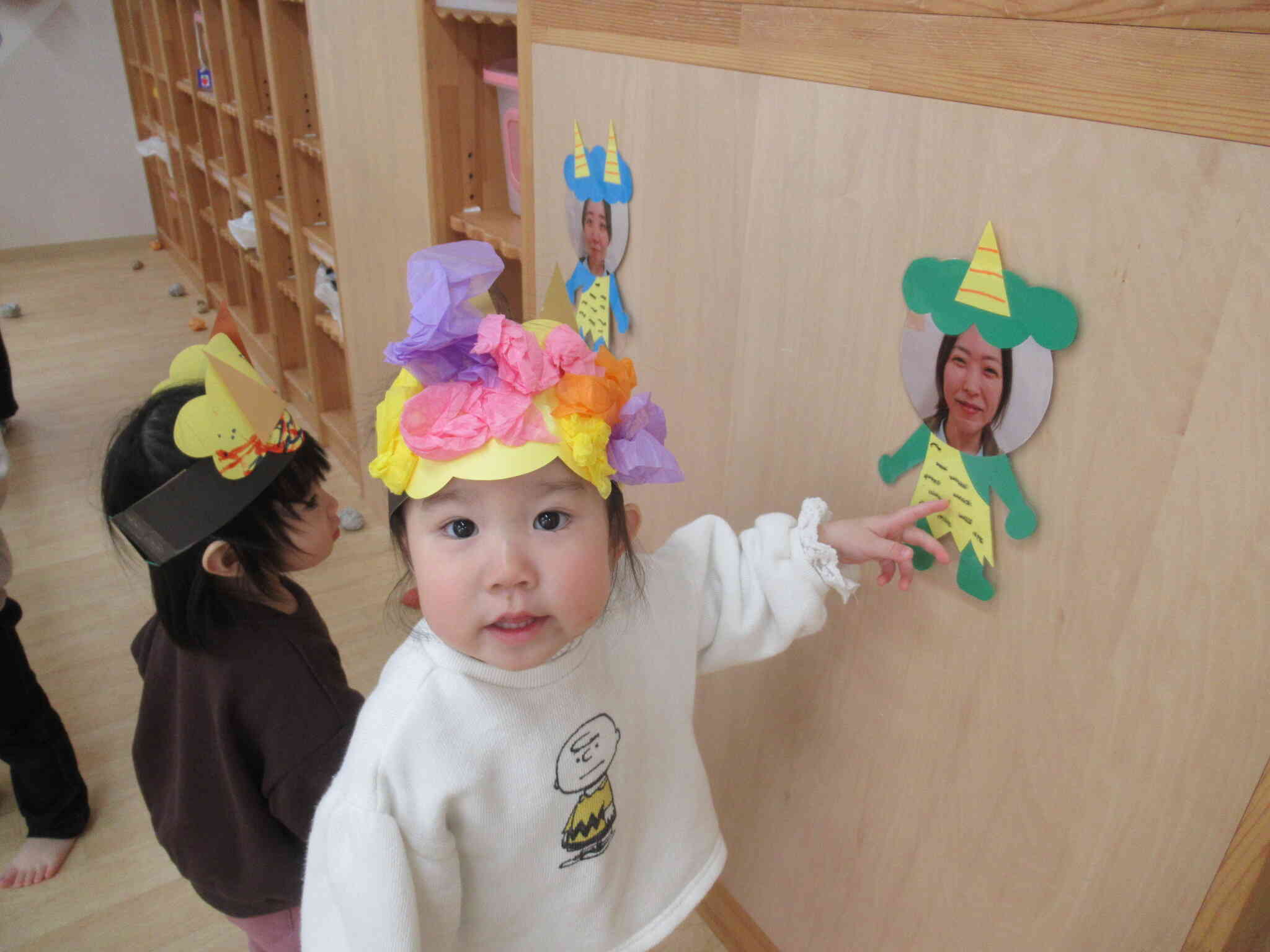 「まめ、ぶつけたったら、わらったかおのおにになったよ♪」