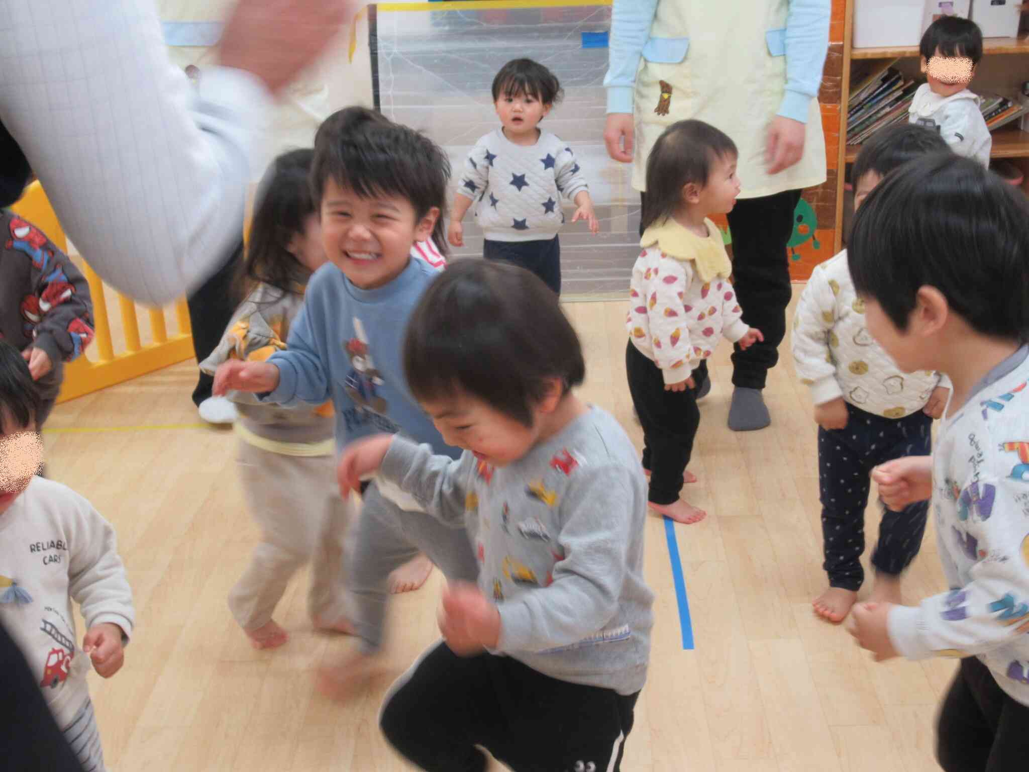 ジャーンプ！　ジャーンプ！