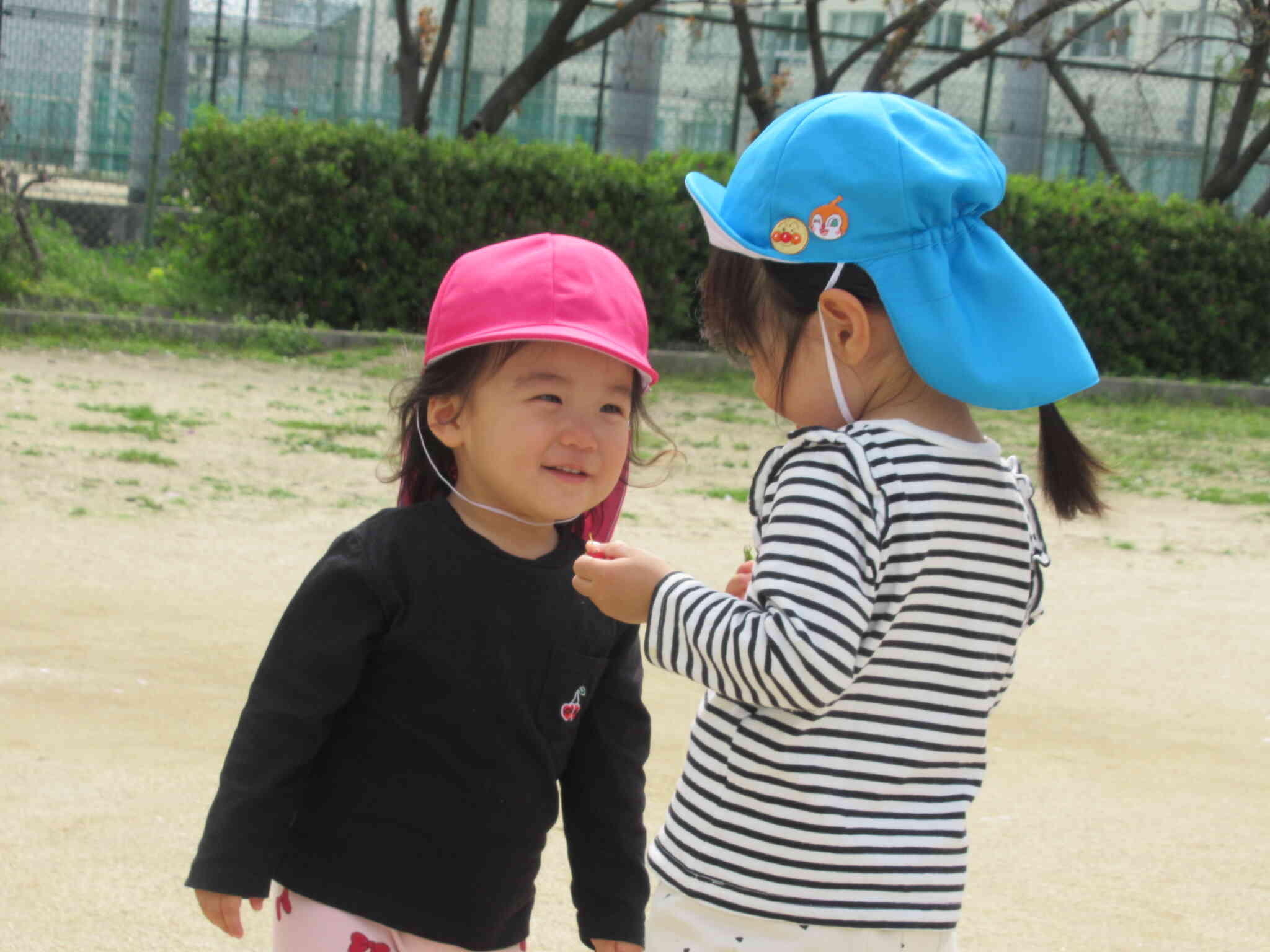 お外遊びは本当にいい気持ち！