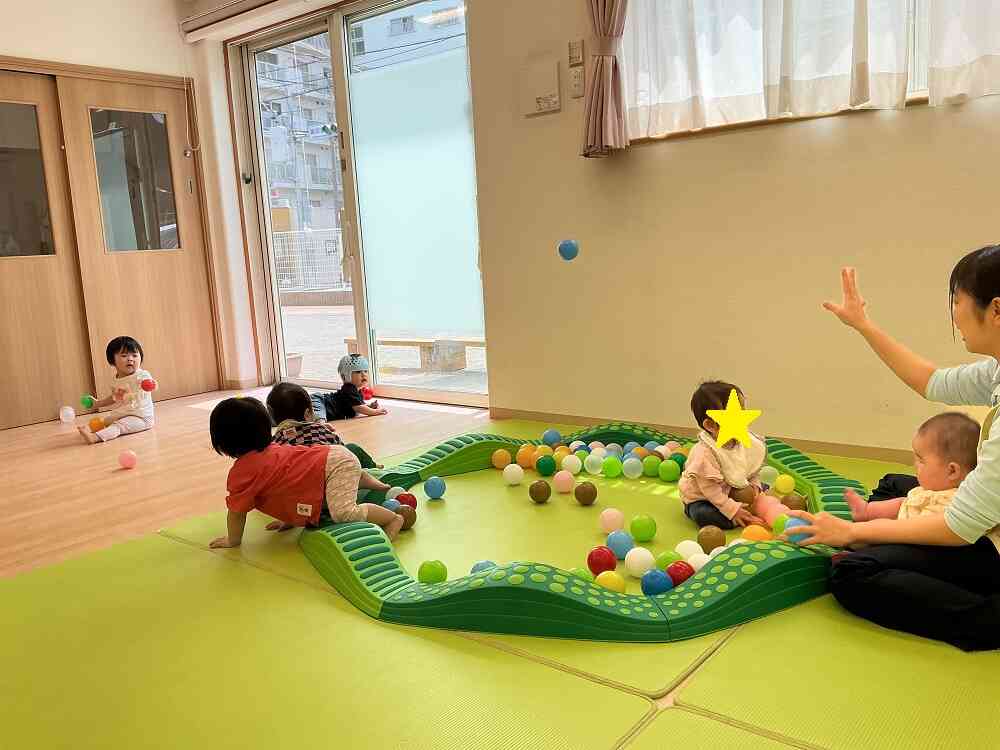 ボールをポーン！！