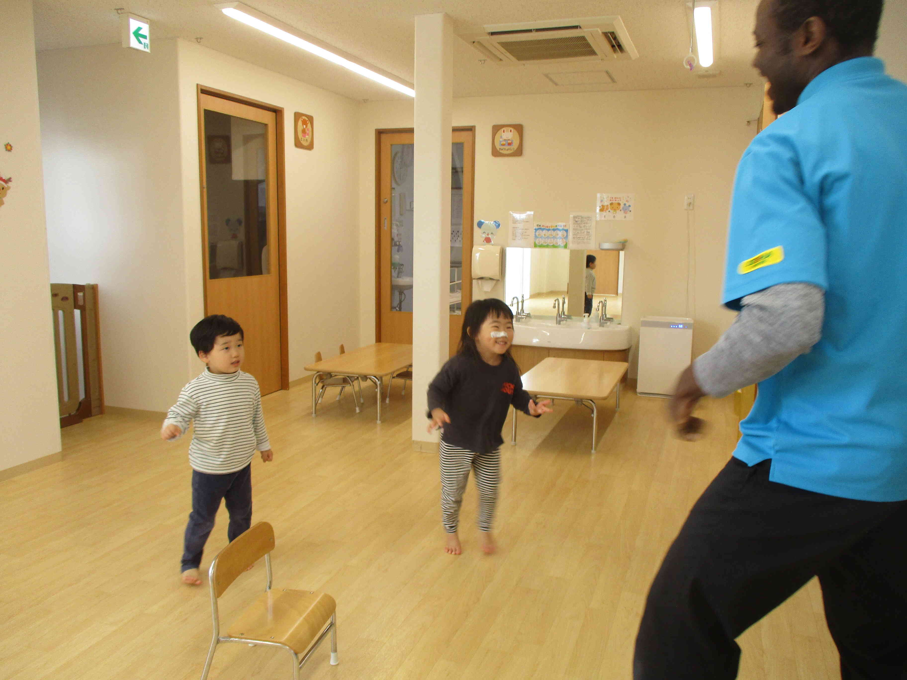 英語教室｜ニチイキッズふくい北四ツ居保育園｜ニチイキッズ