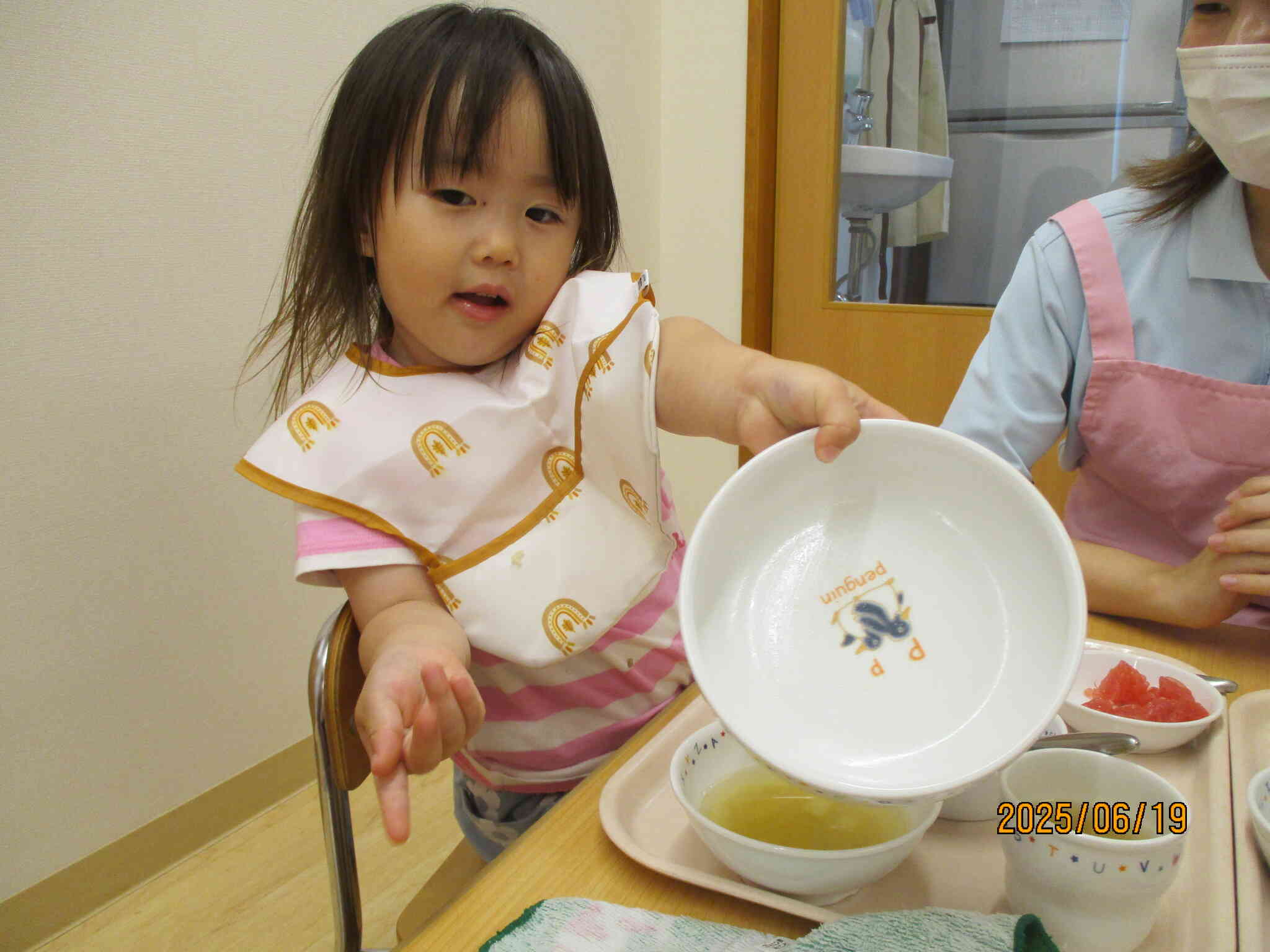 お給食もモリモリ食べています！