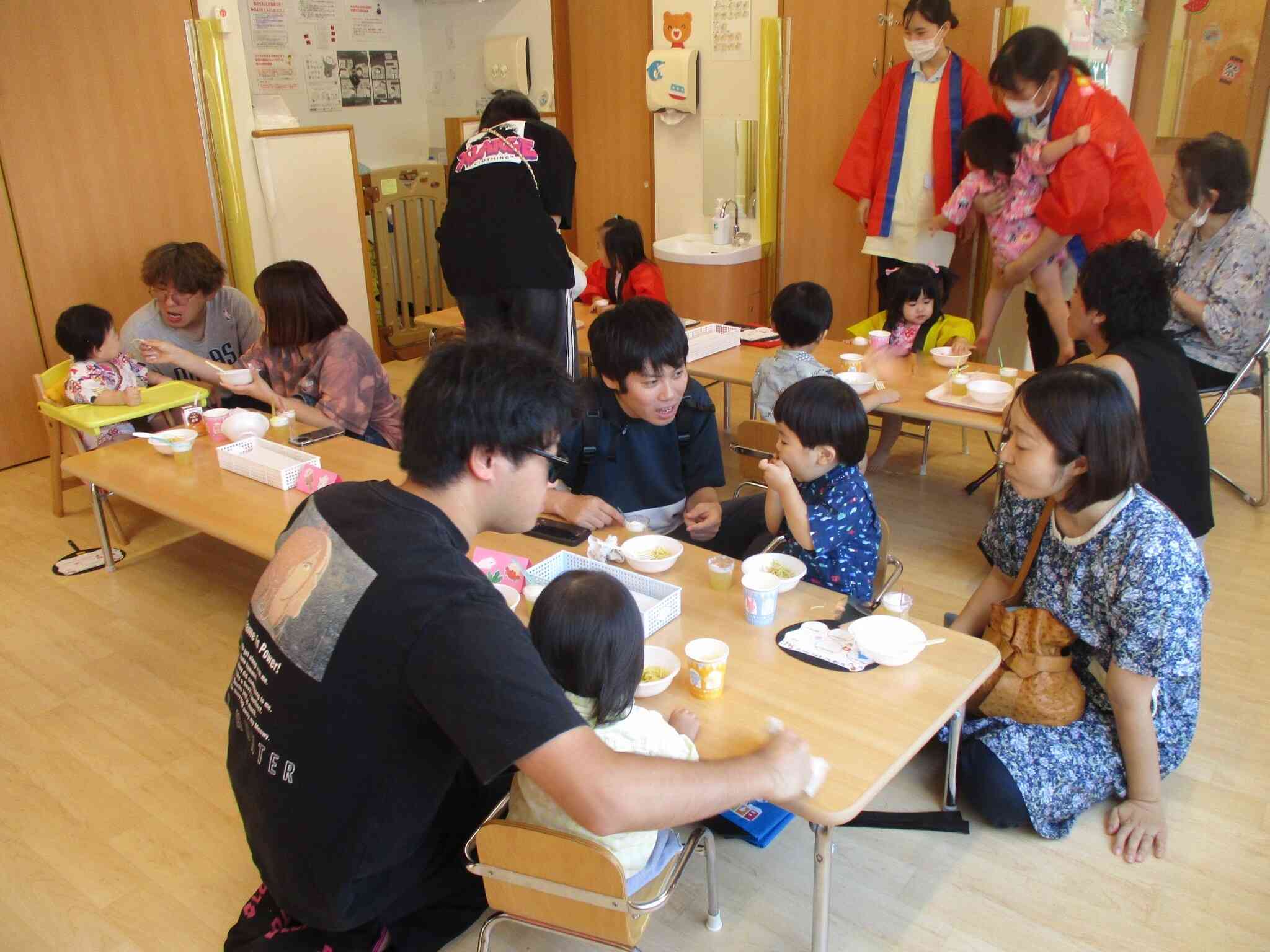 屋台コーナーでお腹いっぱい！