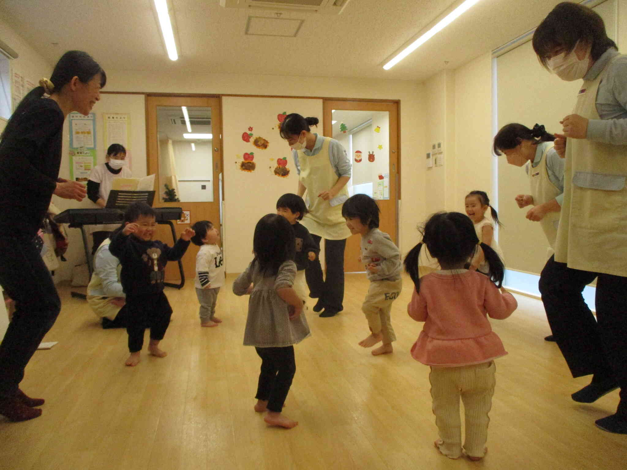 リトミック楽しいよ♪