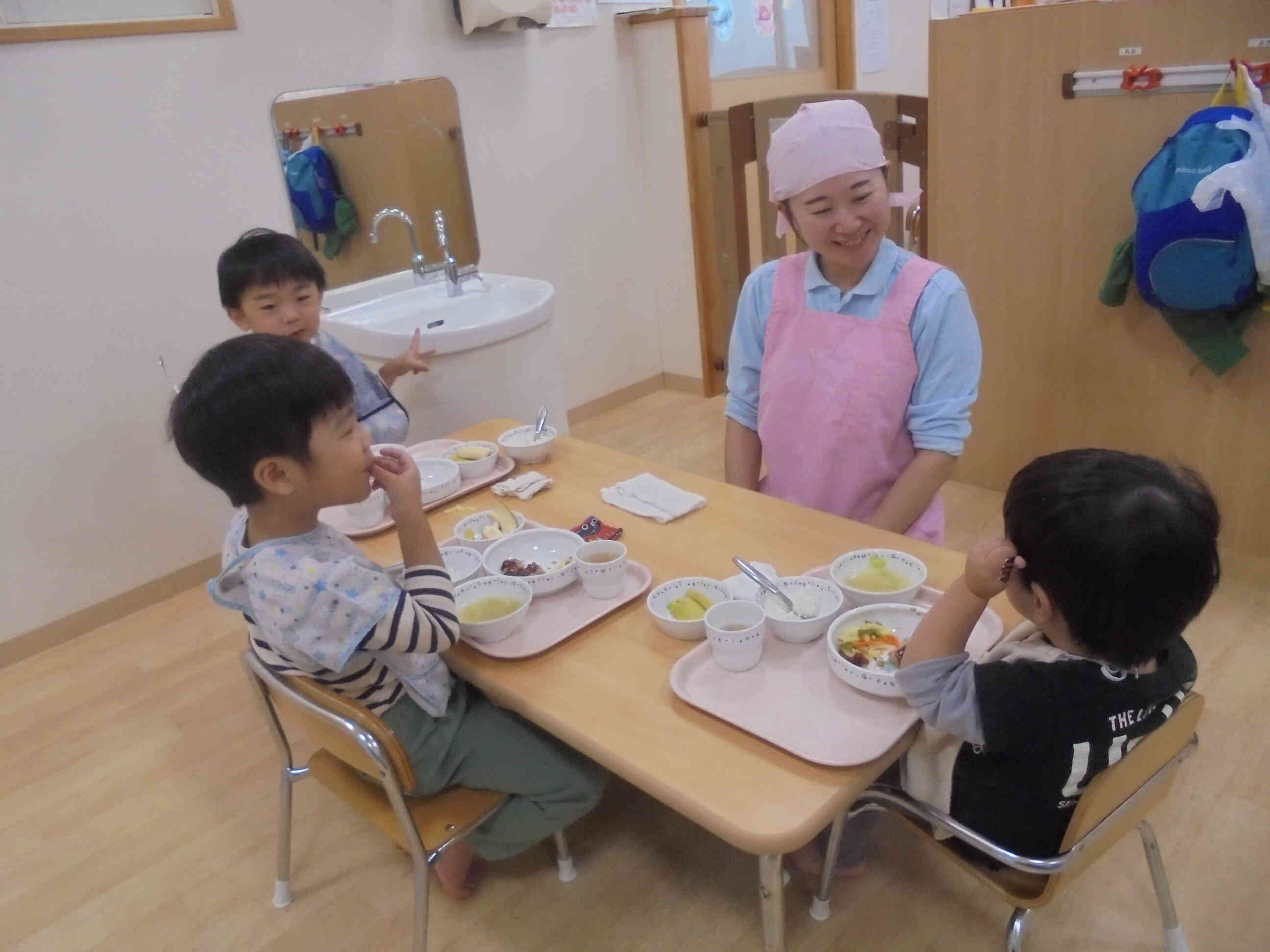 毎日おいしい手作り給食 ♫