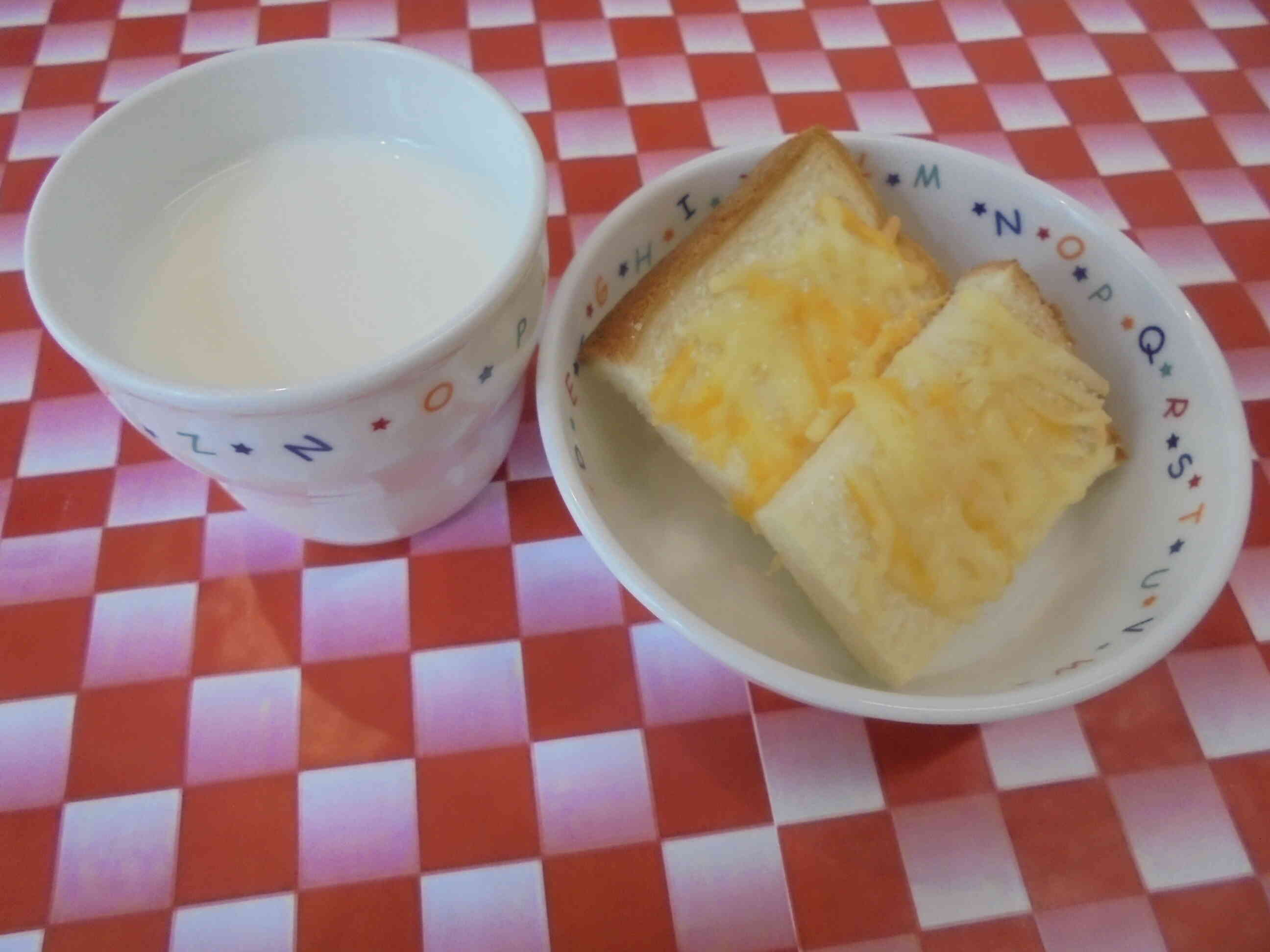 お昼のおやつ～やみつきトースト～