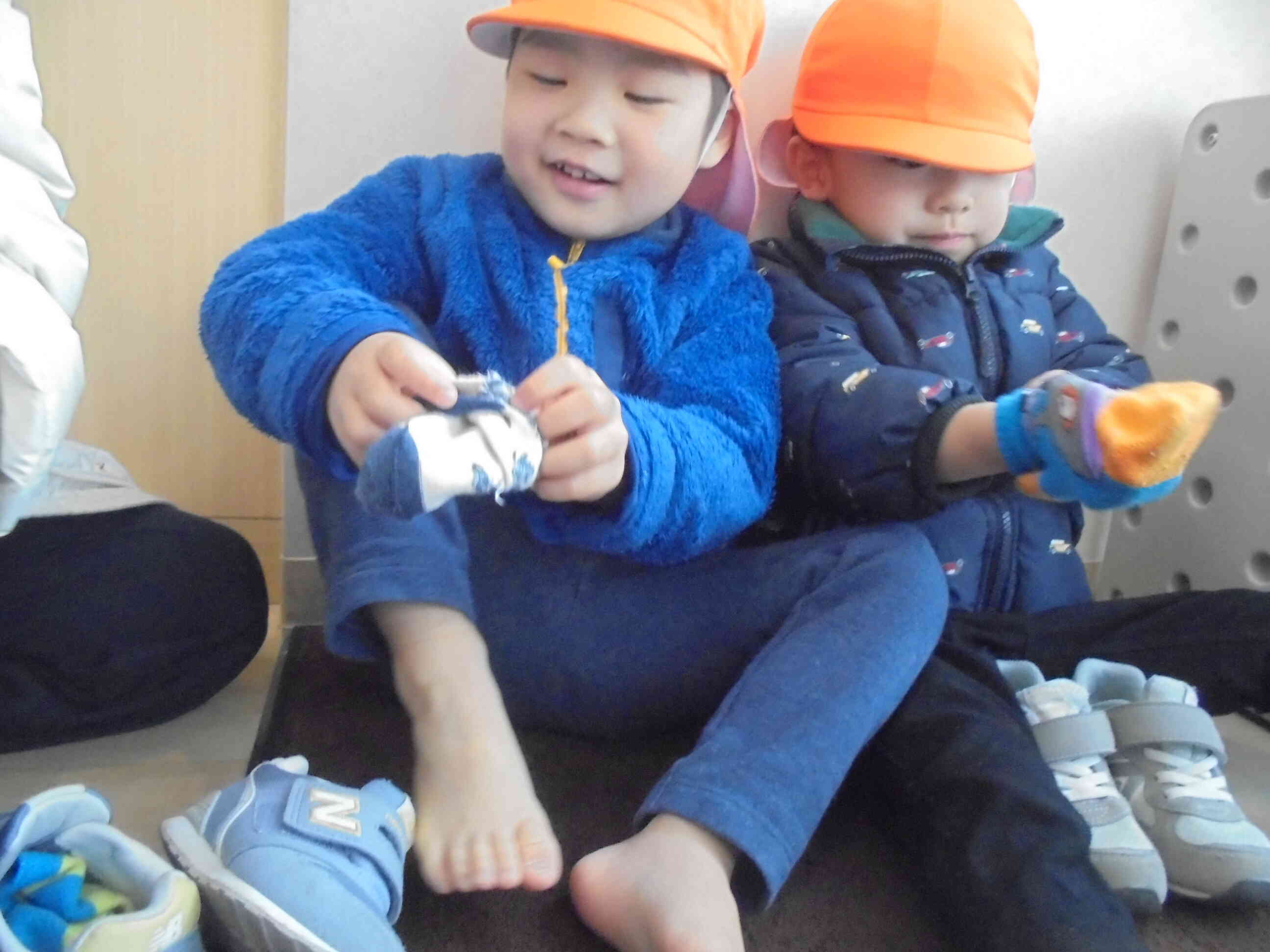 自分で靴や靴下が履けるかな？