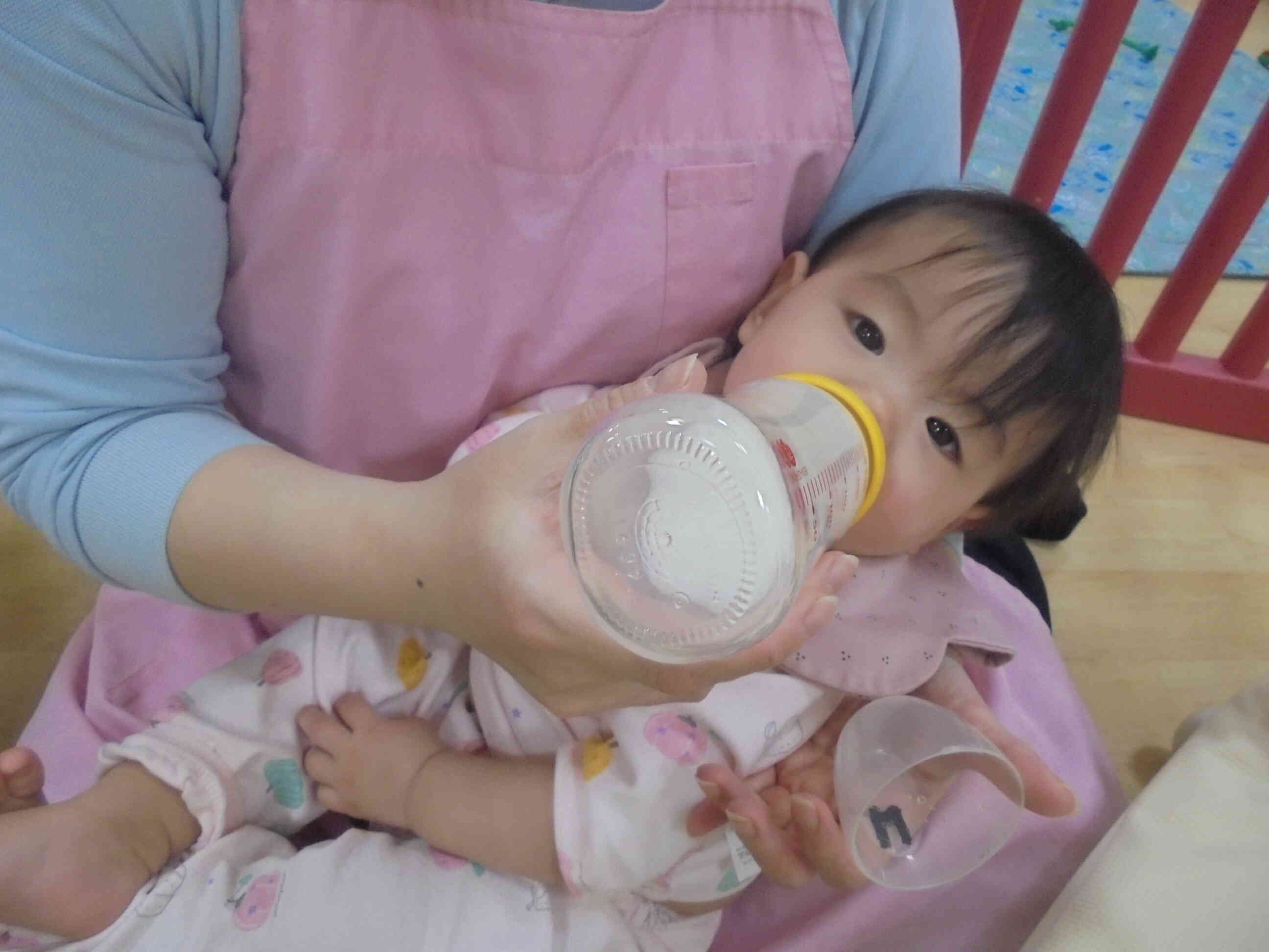 ミルクがおいしい…。ご飯もたくさん食べました！