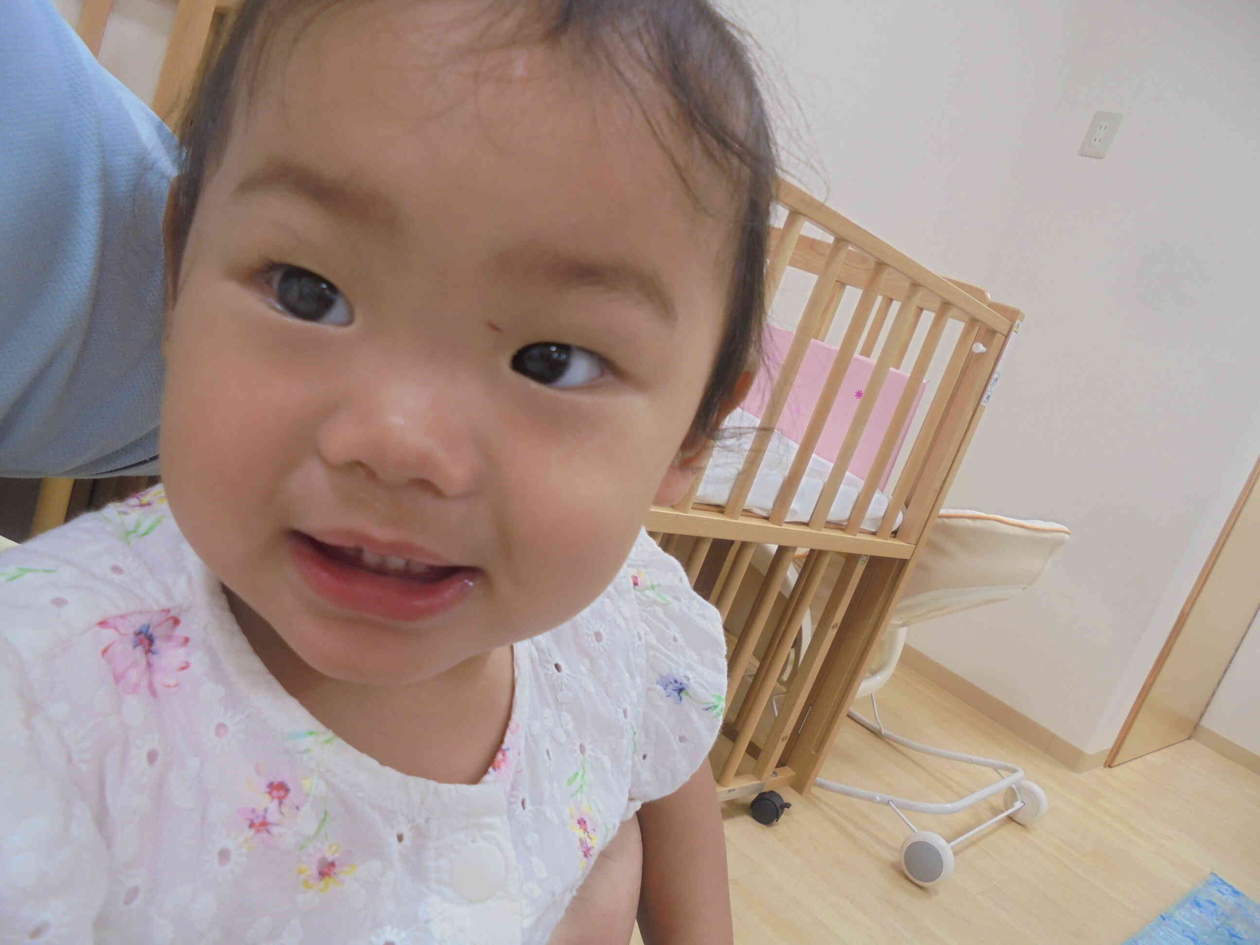 今日はママとお兄ちゃんが一緒で楽しいな！