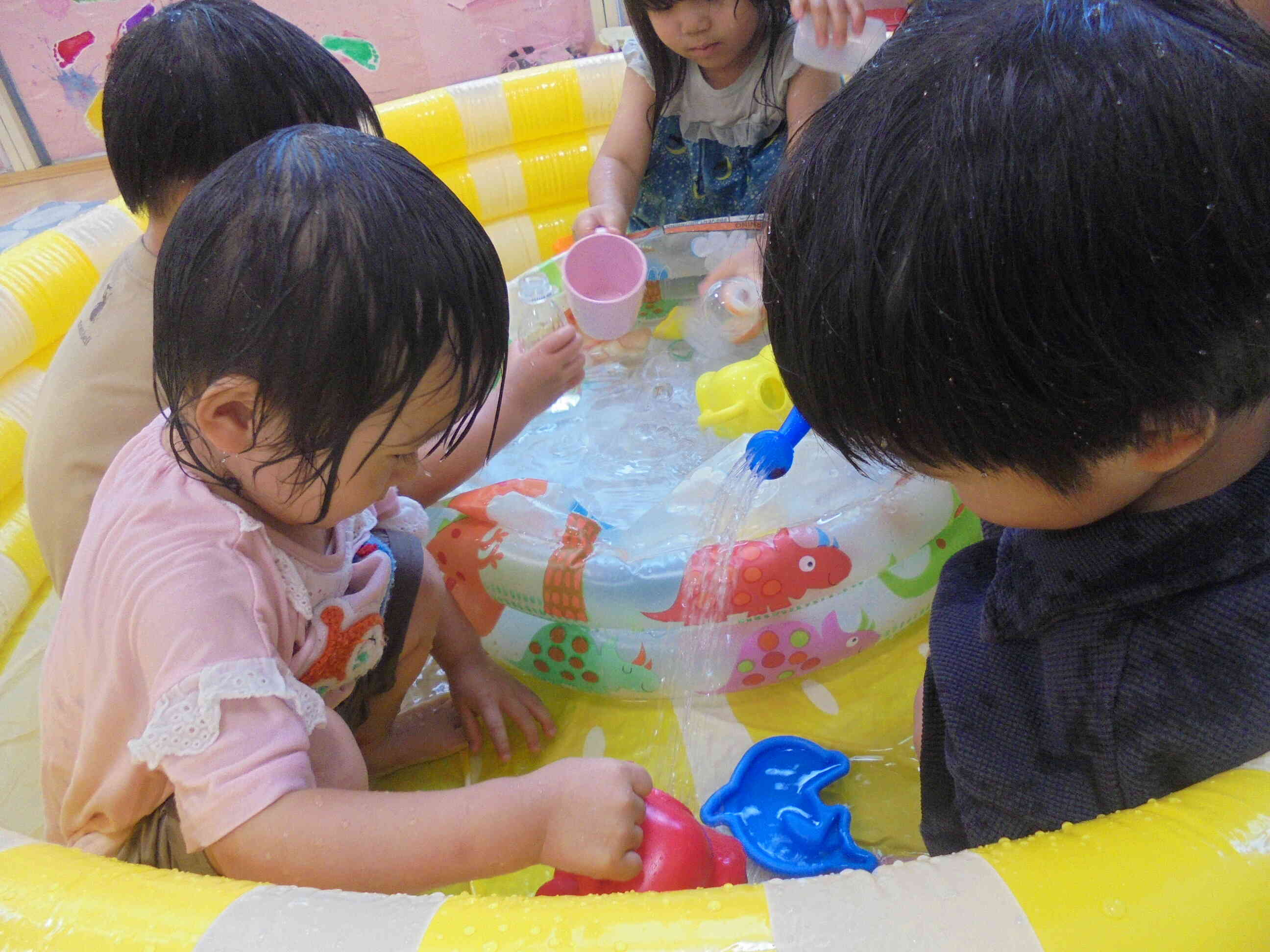 今年もプールの季節がやってきました！