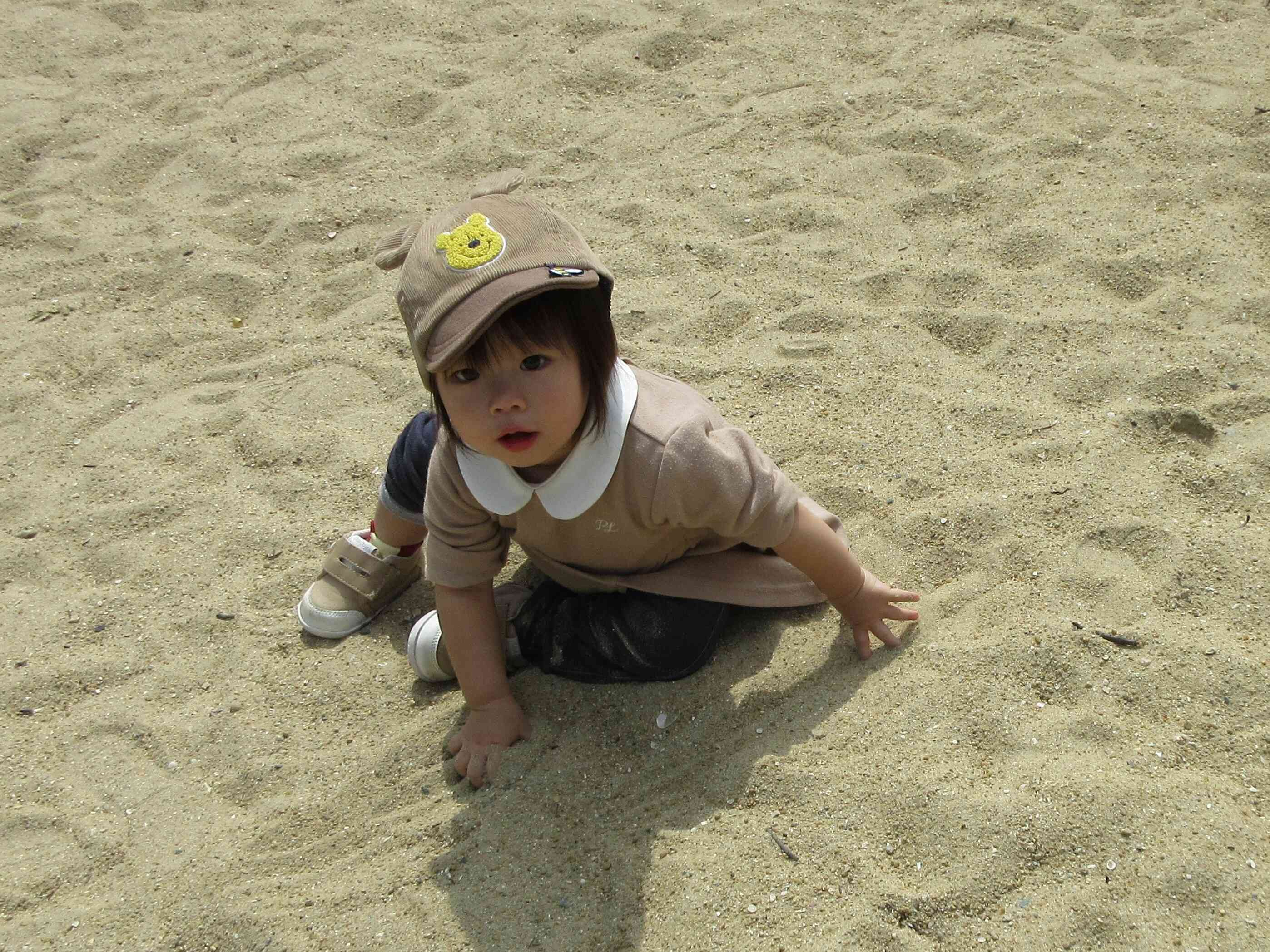 砂と子ども達！！