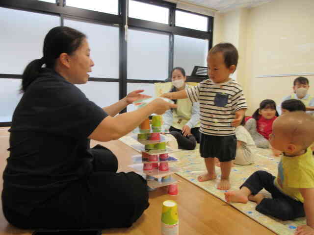 コップを使ったタワーできるかな？