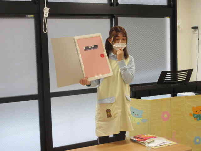 「トントン、誰でしょう？」