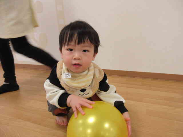 転がすからキャッチしてよ！！