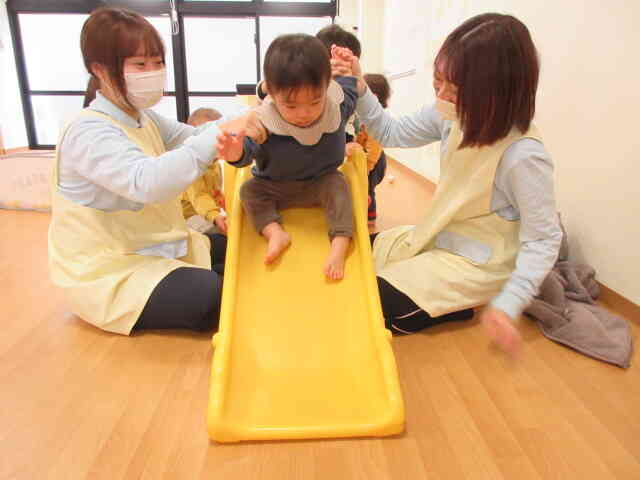 室内遊び（０歳児クラス）
