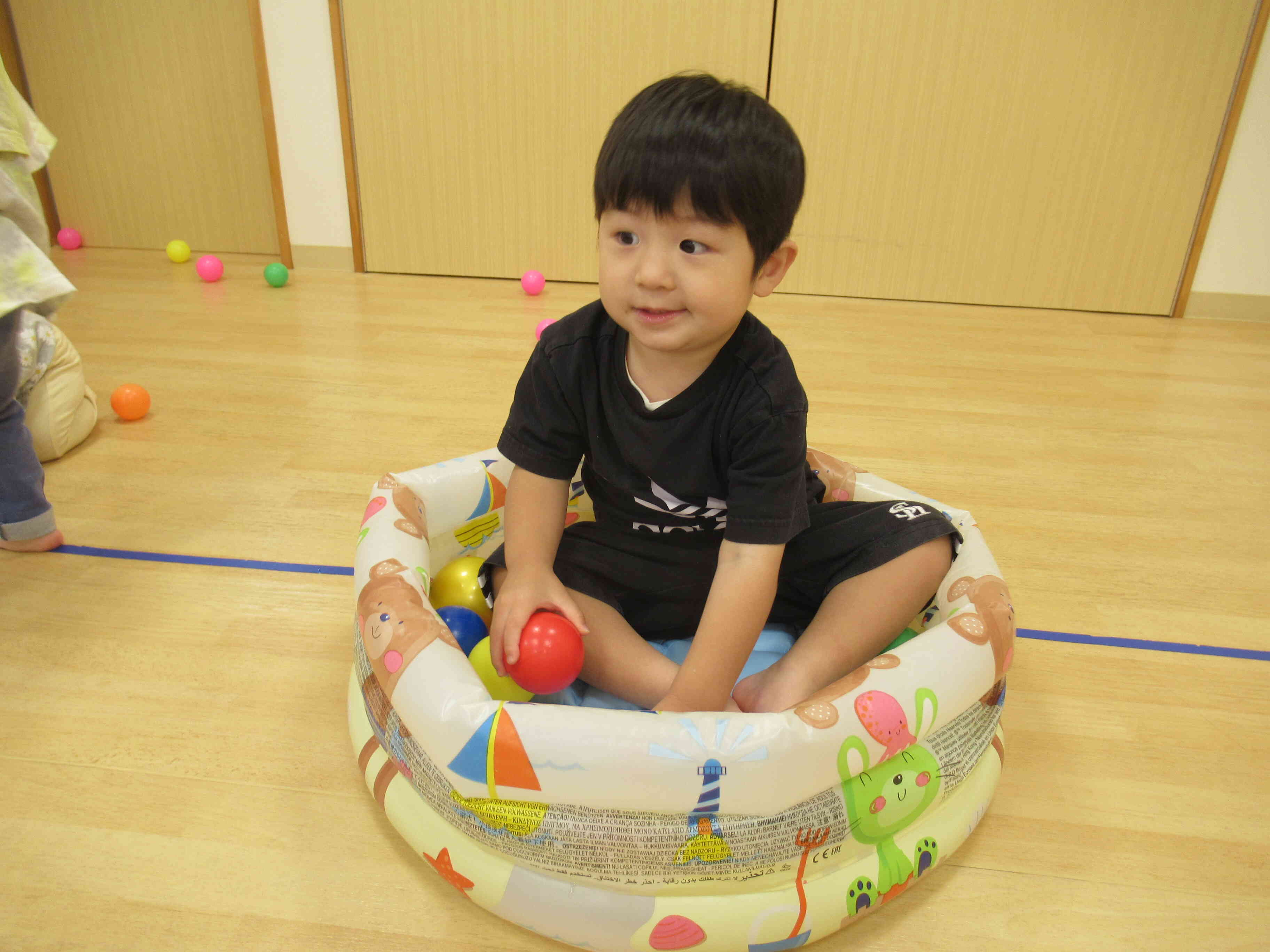 ボールあそびだいすき！！