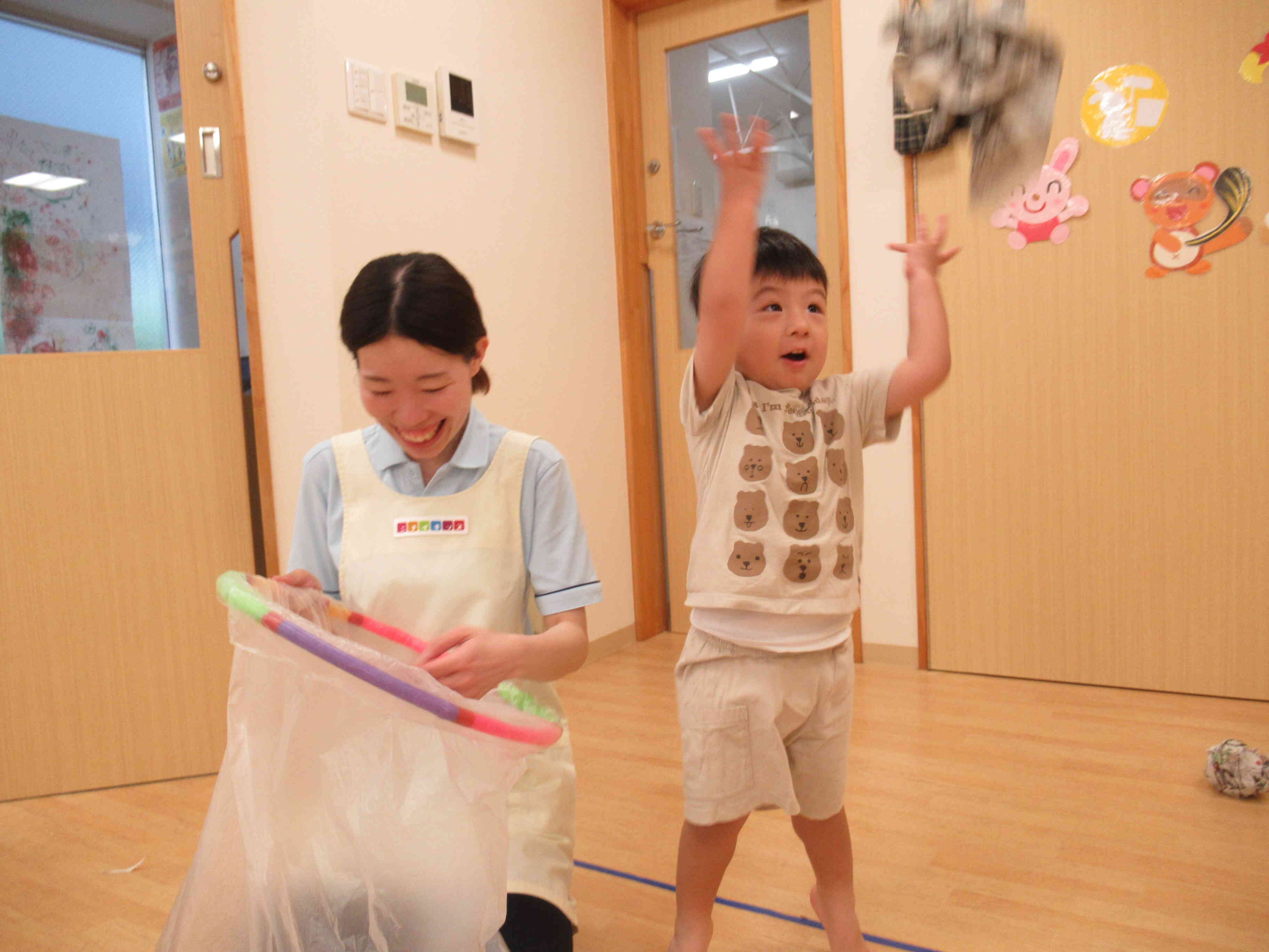 先生のお手伝いで玉を数えるよ！い～ち･･･