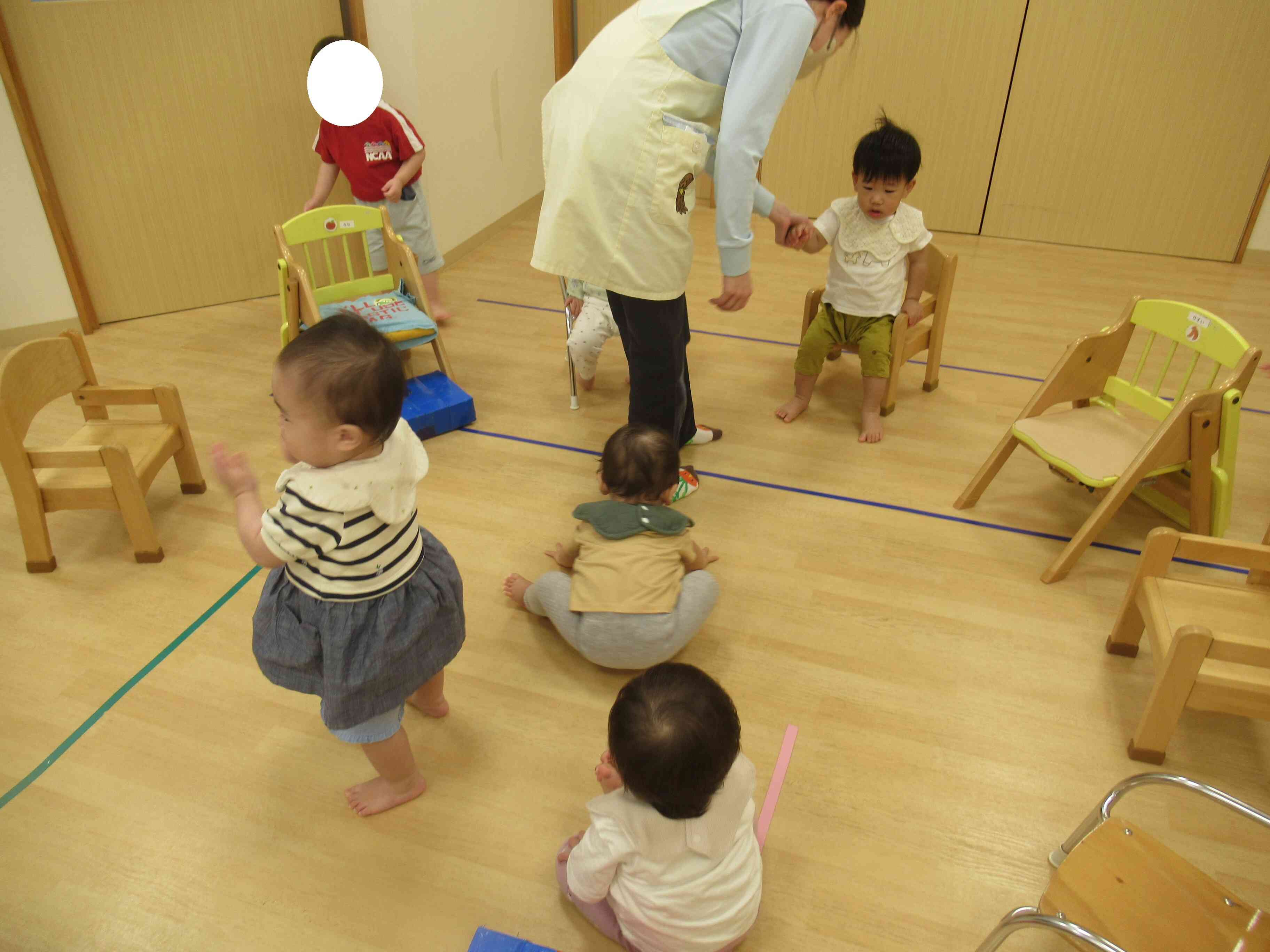 イス取りゲーム＆イスに座れるかな？ゲーム