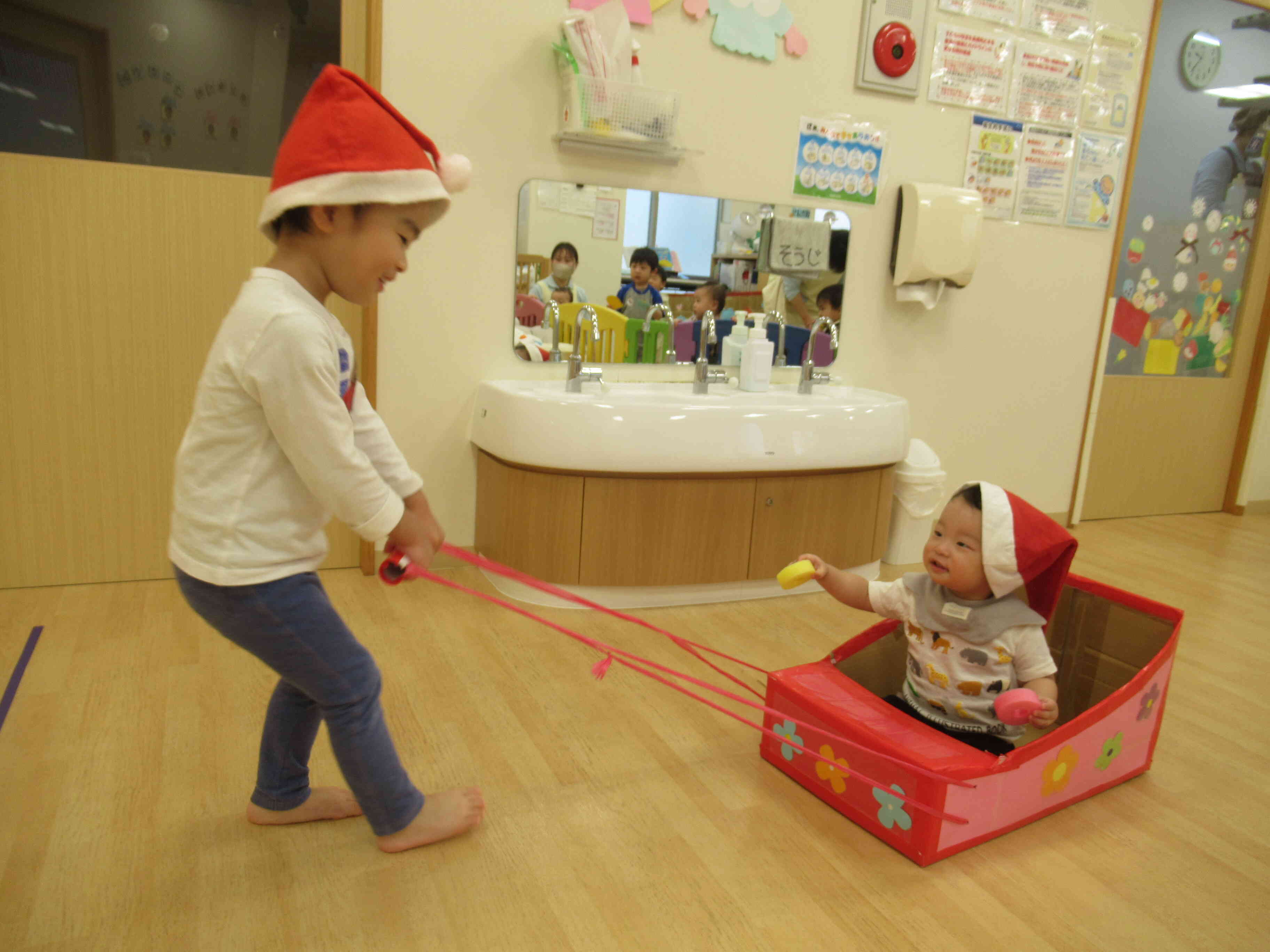 サンタさんがいっぱい！