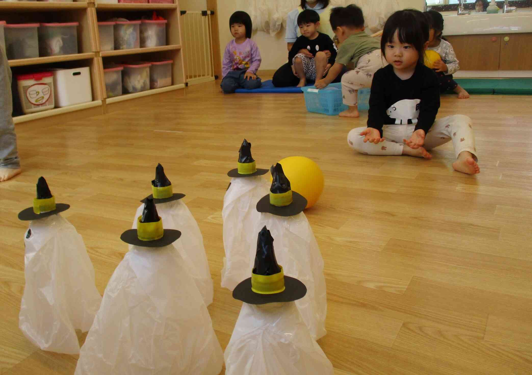 おばけのボウリング