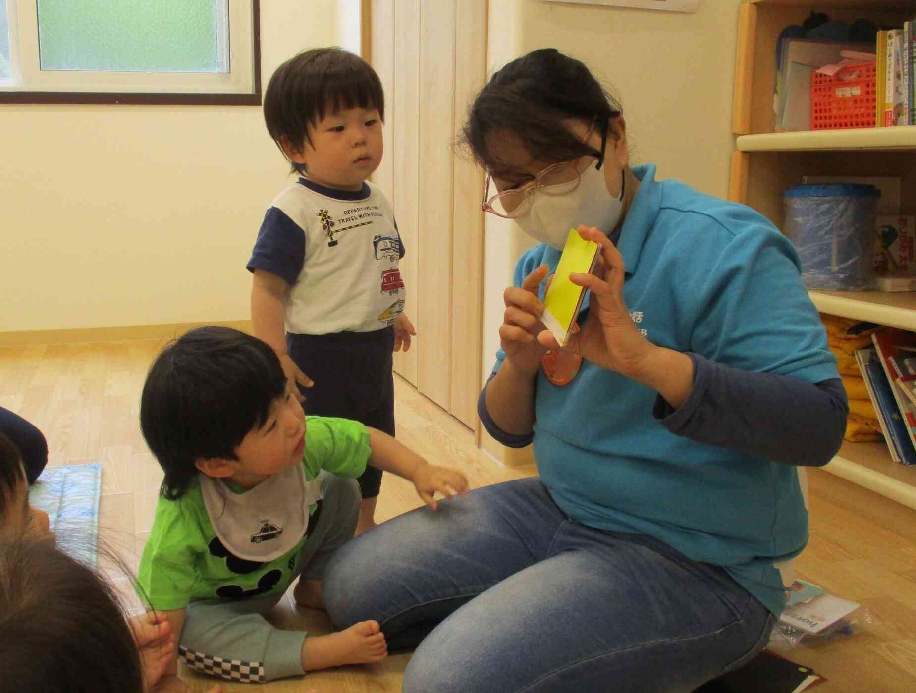 英語教室～あひる組（1歳児）～