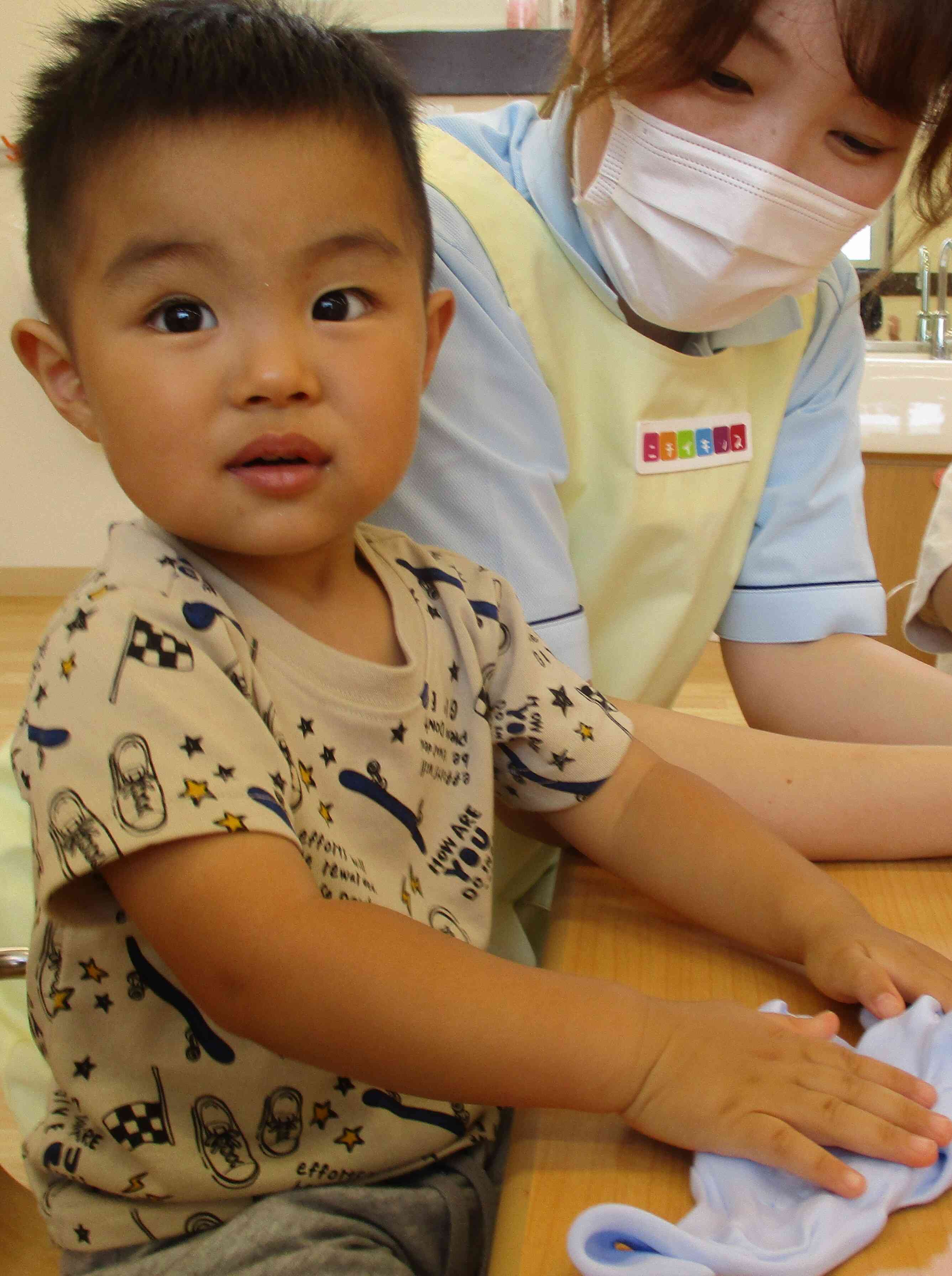 おもいっきり室内遊び（あひる組：1歳児）