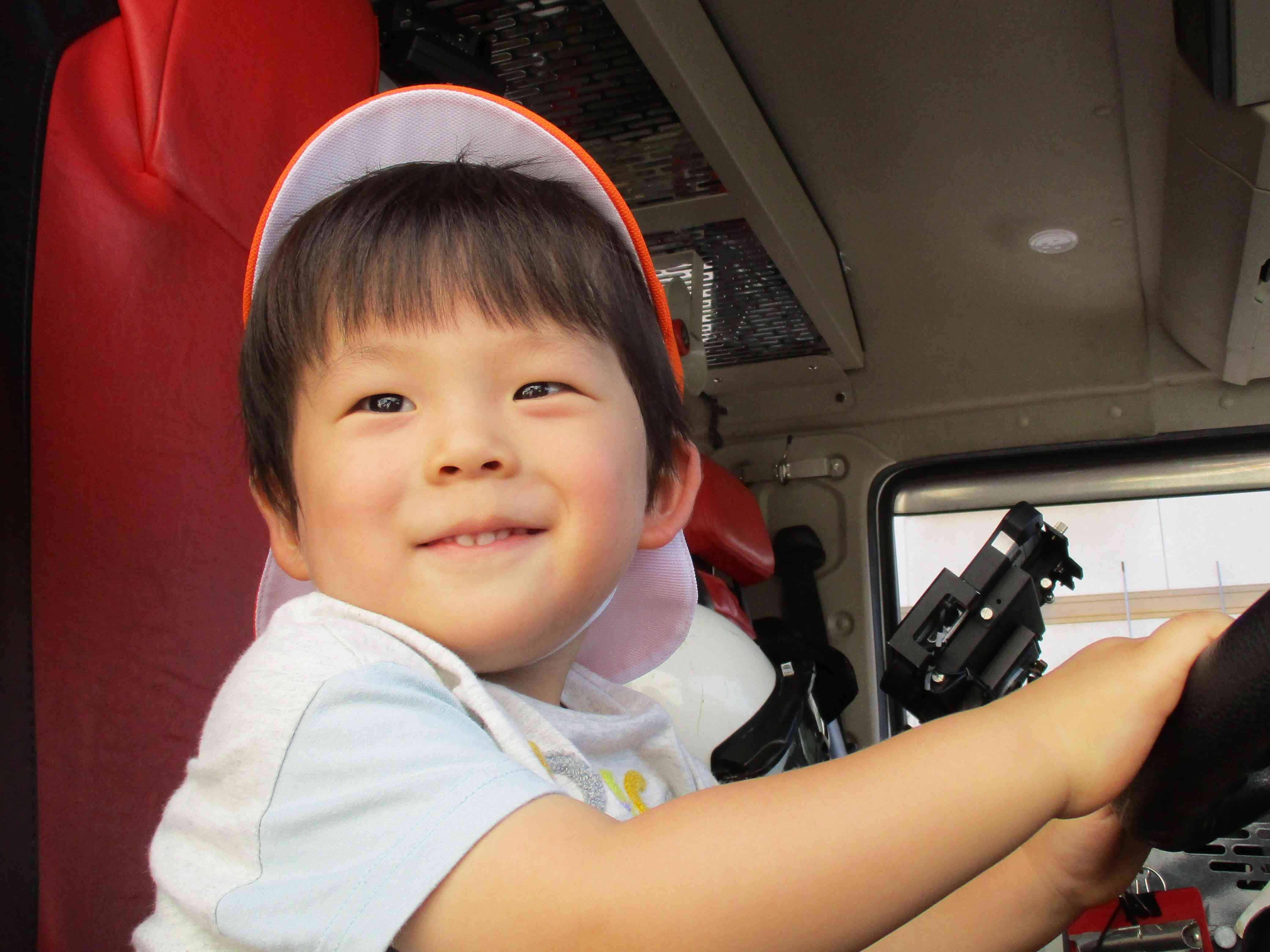 運転席に乗ったよ。