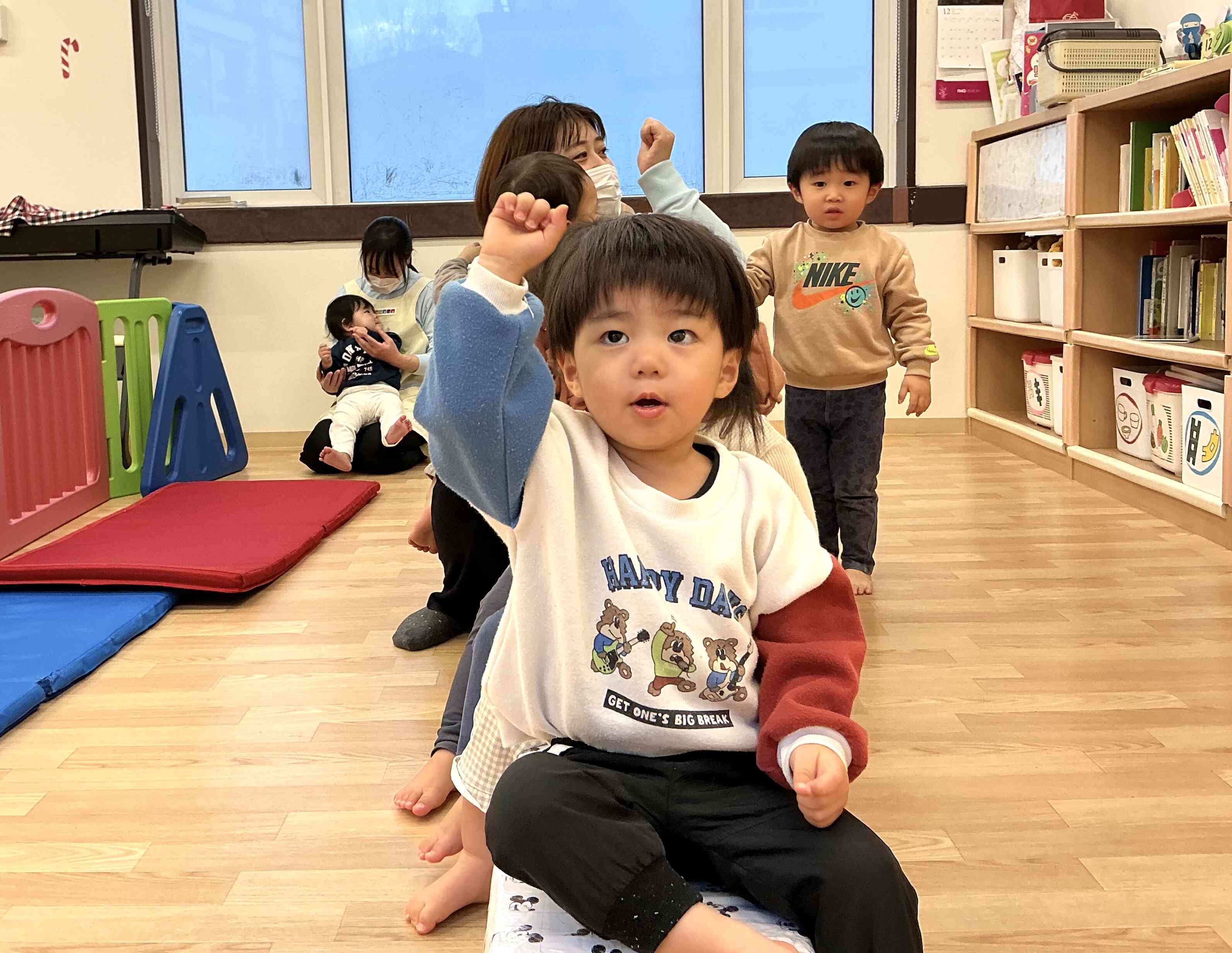 バスに乗って出発‼︎