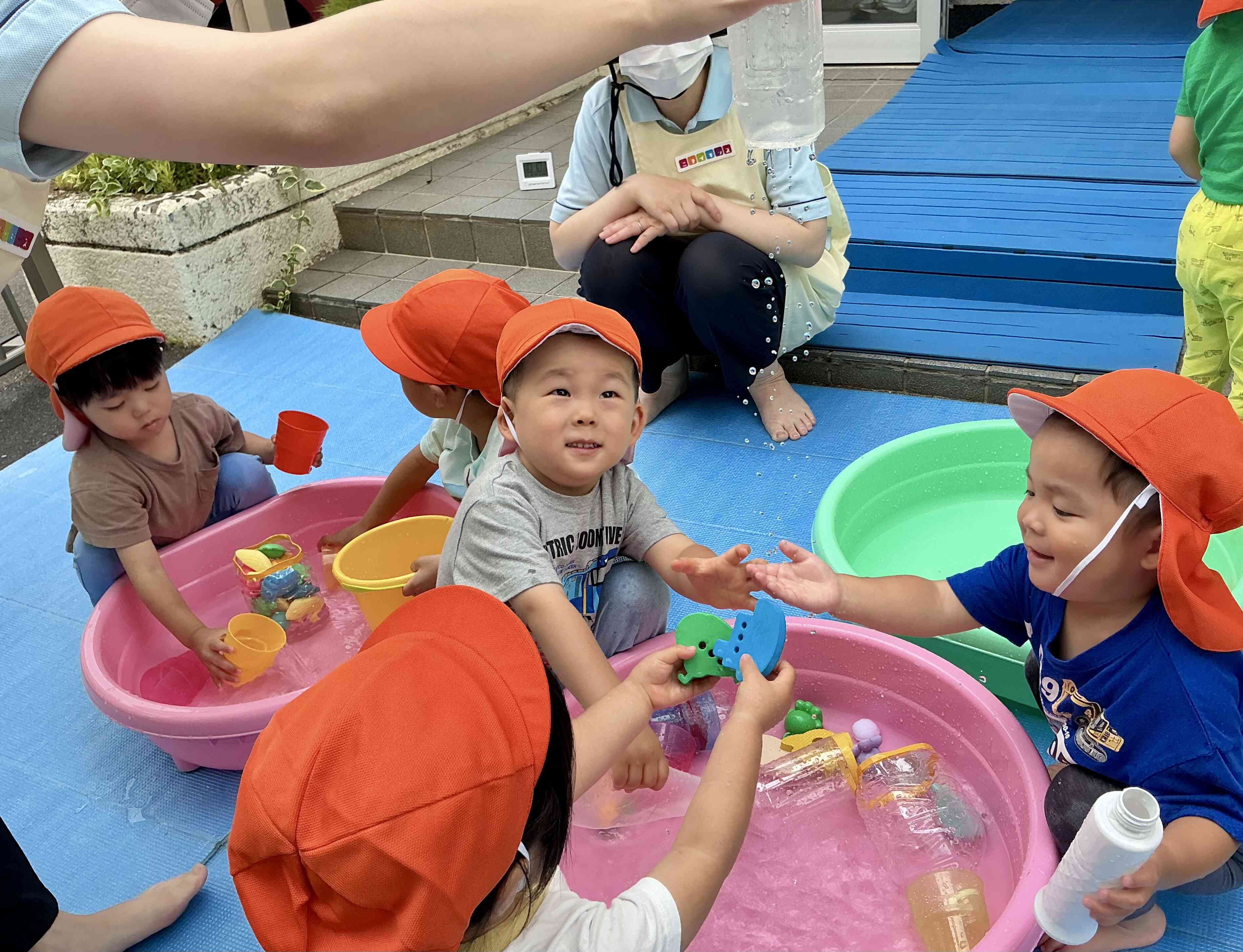 水遊び（2歳児）